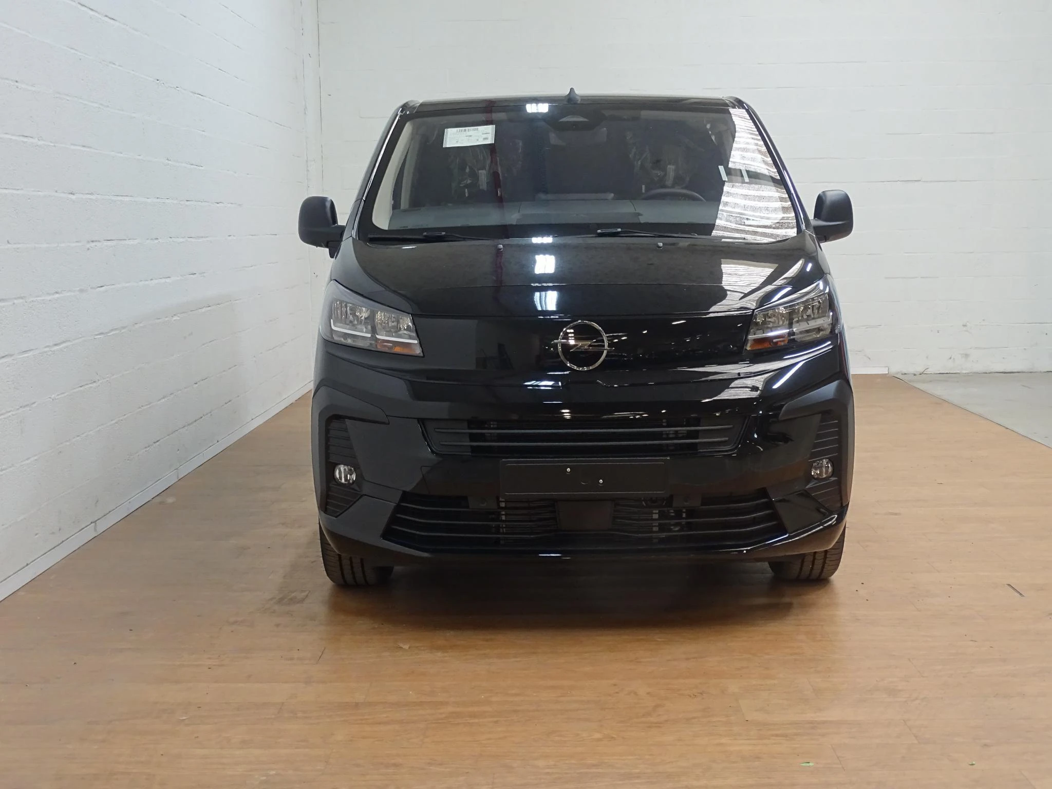 Opel-Vivaro-image-5