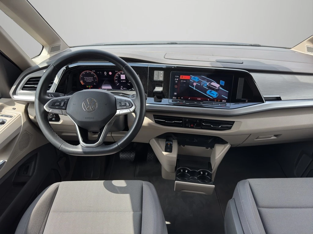 Volkswagen-Multivan-image-7