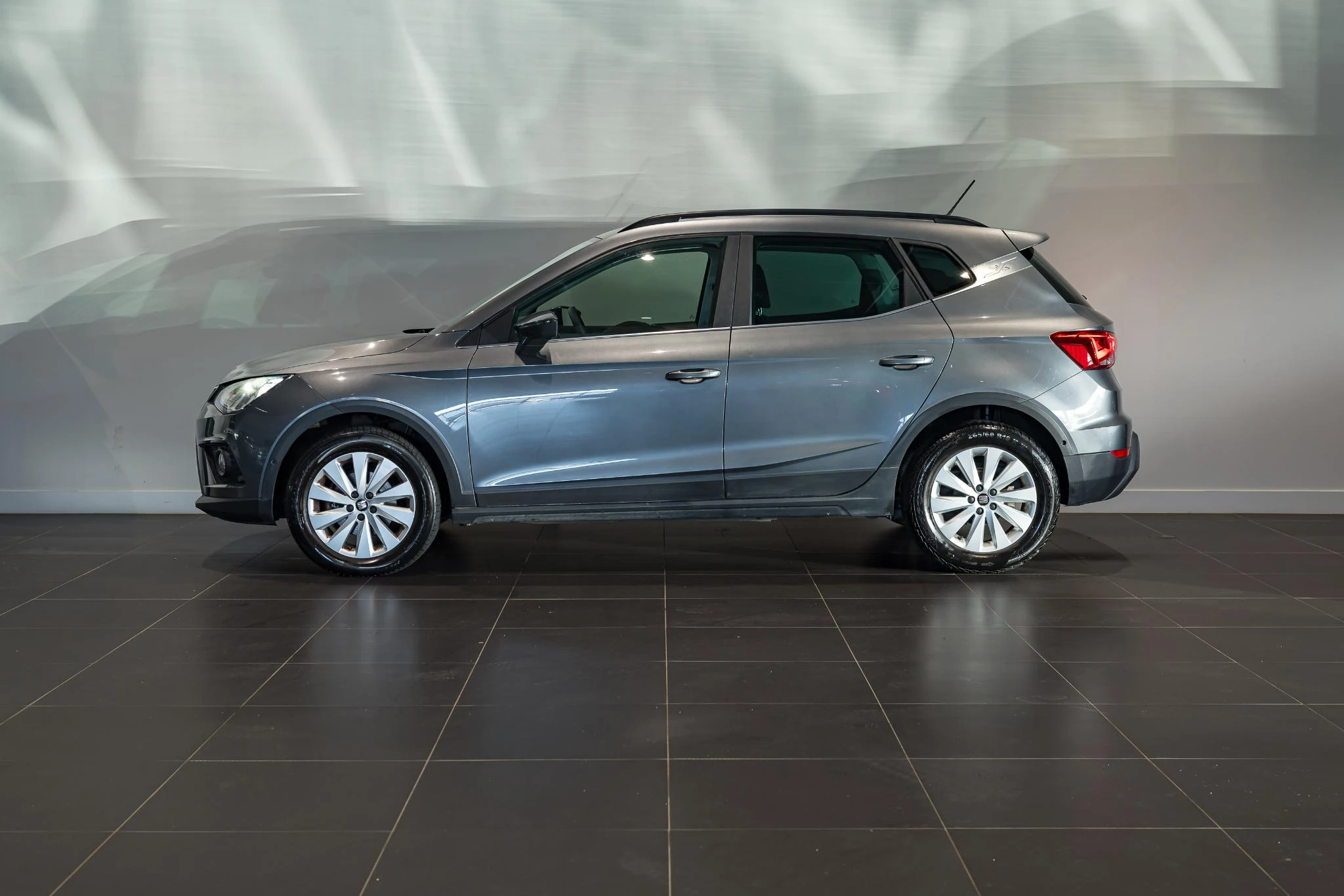 SEAT-Arona-image-4