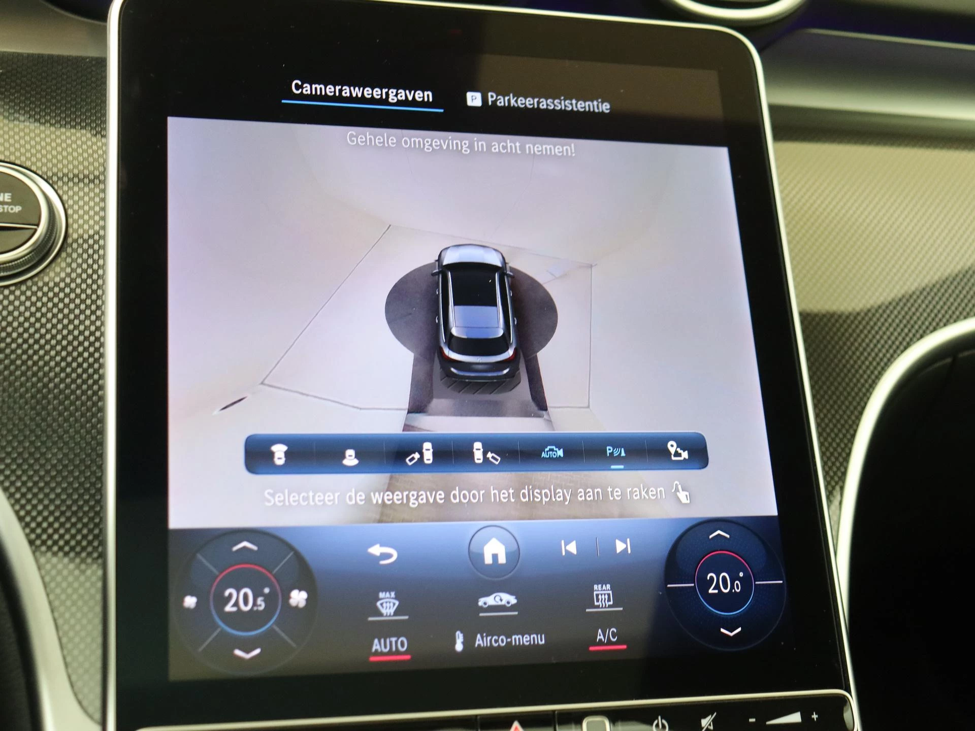 Mercedes-Benz-C-Klasse-image-18