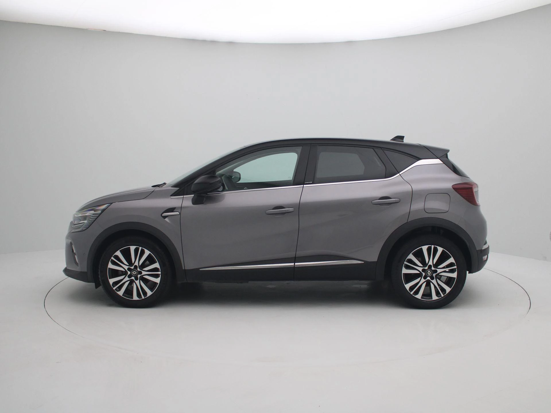 Renault Captur E-Tech Plug-in Hybrid 160 Initiale Paris