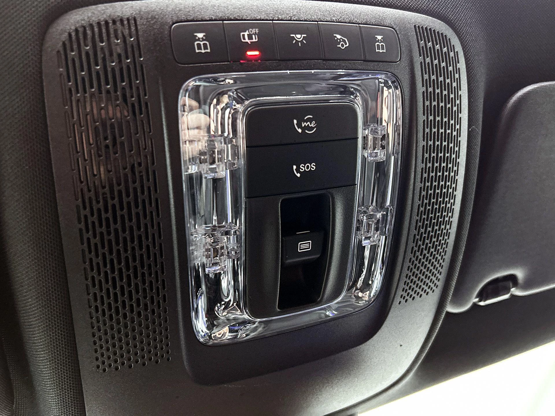 Mercedes-Benz-CLA-image-23