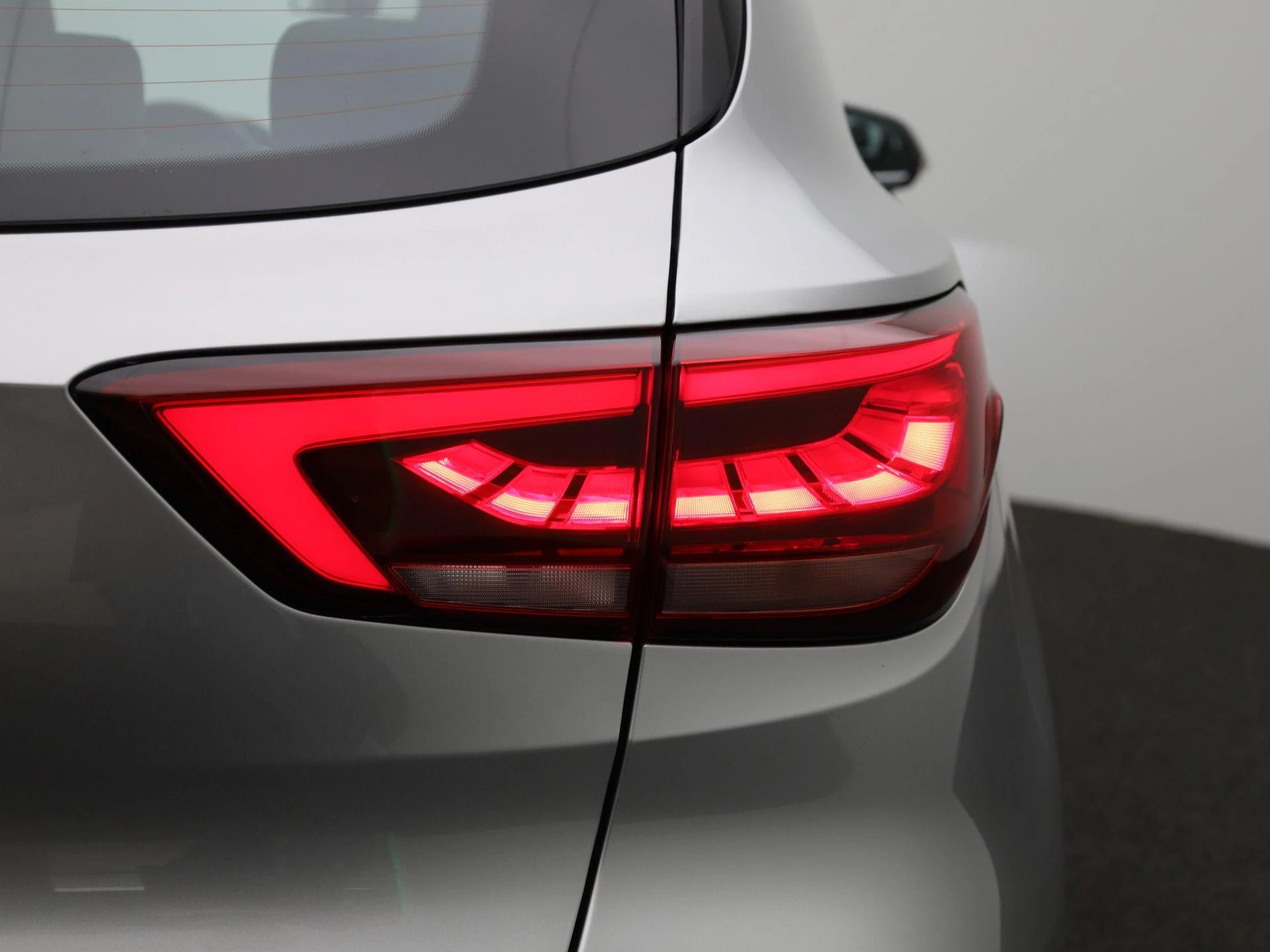 MG-ZS EV-image-38
