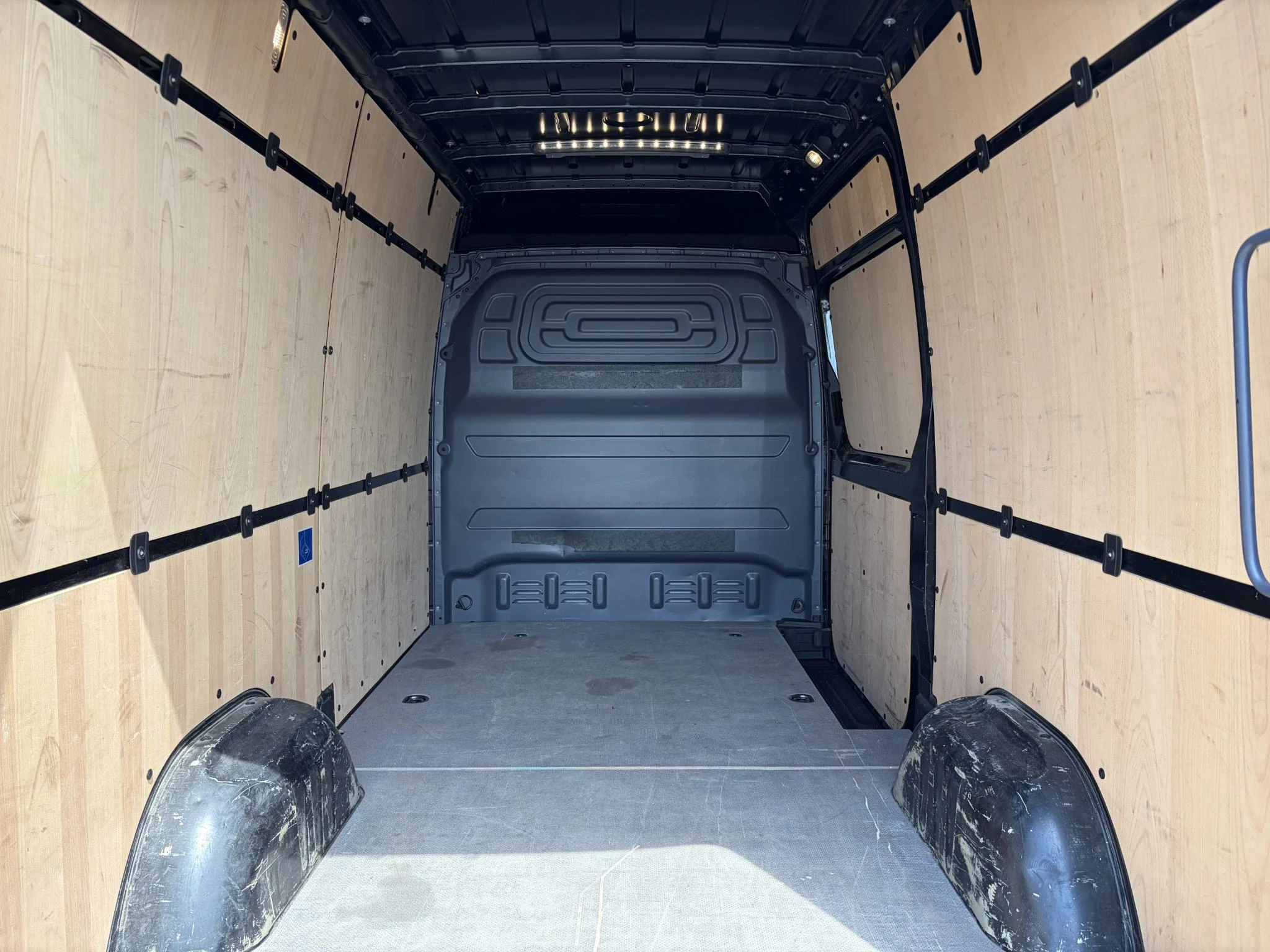 Mercedes-Benz Sprinter 319 CDI GB L2 RWD 3.5T