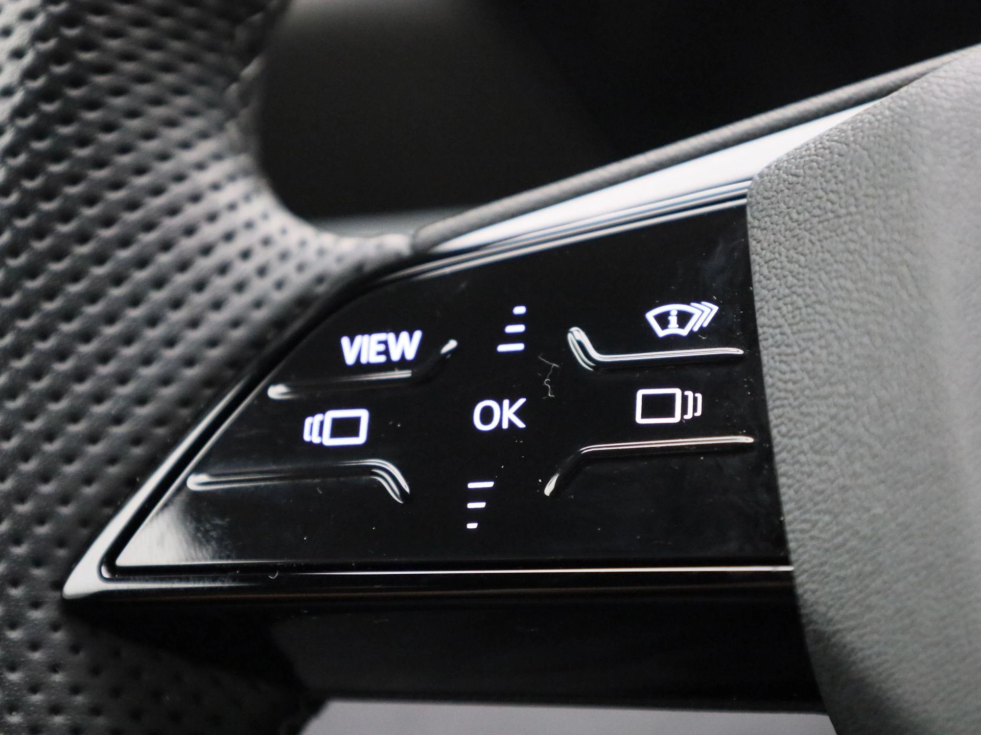 Audi SQ6 e-tron quattro 100 kWh