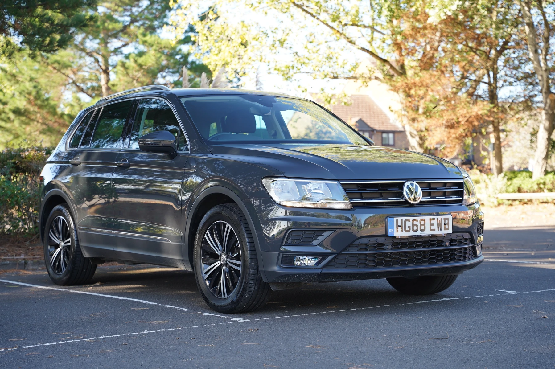 Volkswagen-Tiguan-image-0