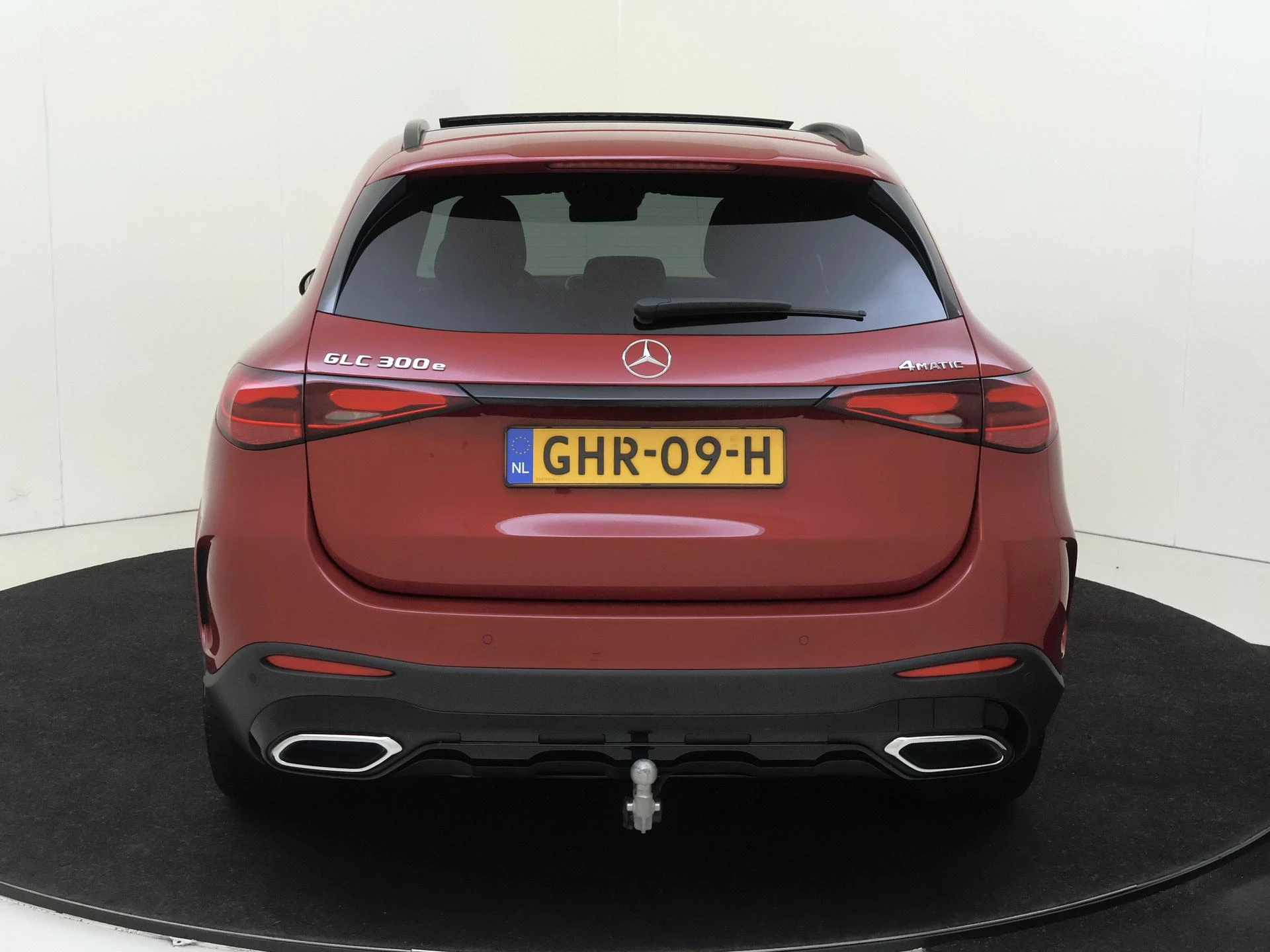 Mercedes-Benz-GLC-image-6