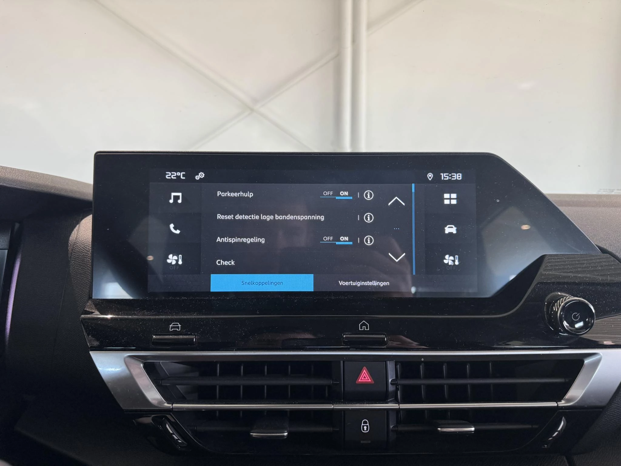 Citroën-ë-C4 X-image-19