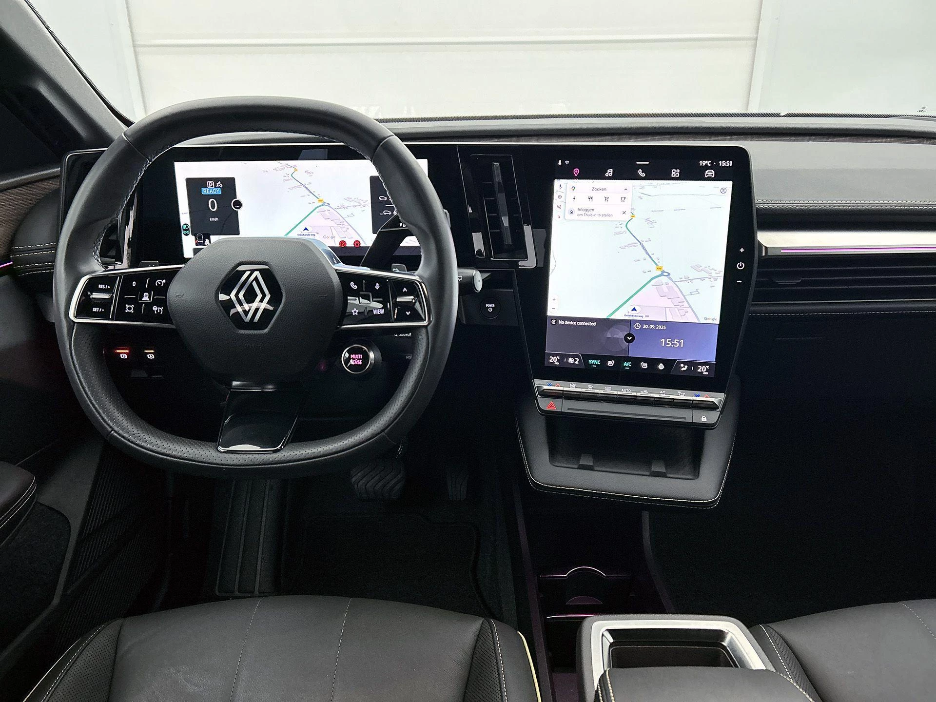 Renault-Megane E-Tech-image-25