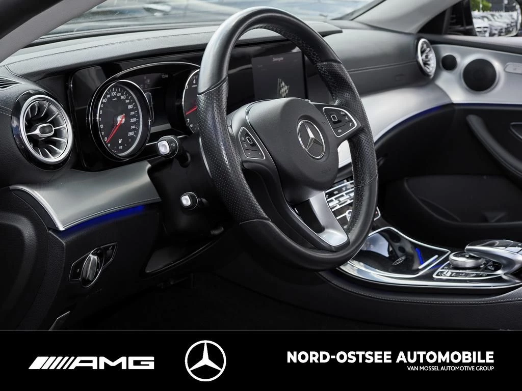 Mercedes-Benz E-Klasse 200 CABRIO AVANTGARDE LED NAVI AIRSCARF KAMERA AVANTGARDE