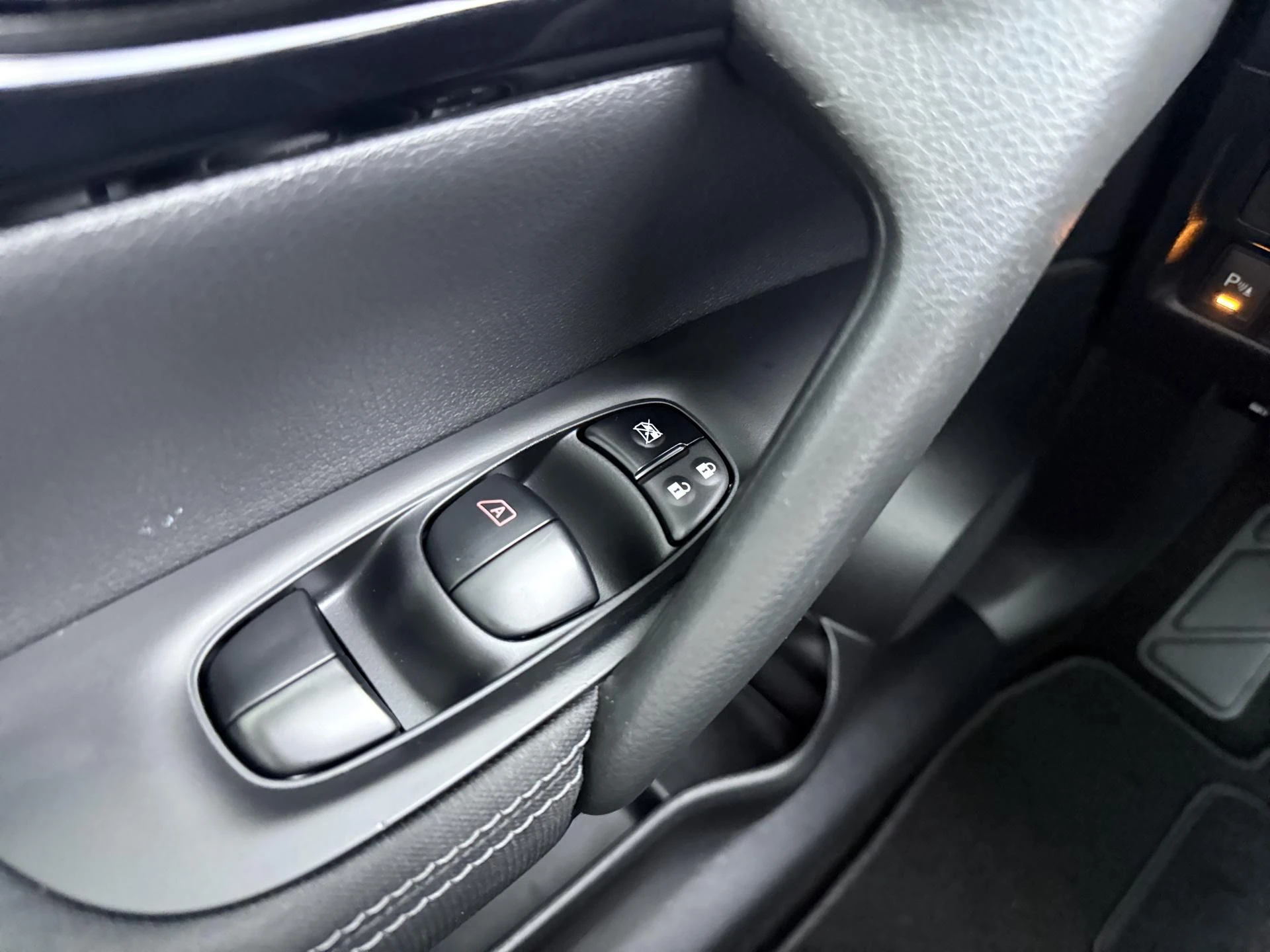 Nissan-QASHQAI-image-14