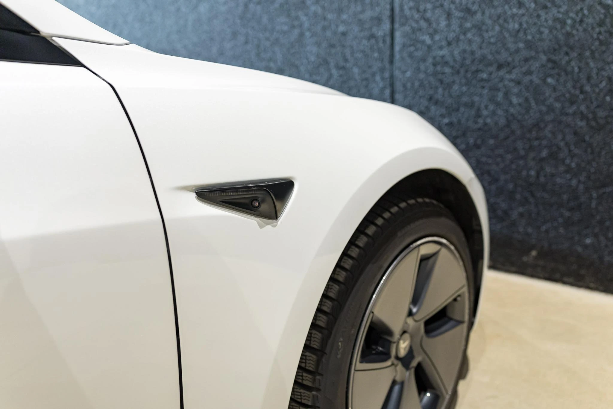 Tesla-Model 3-image-5