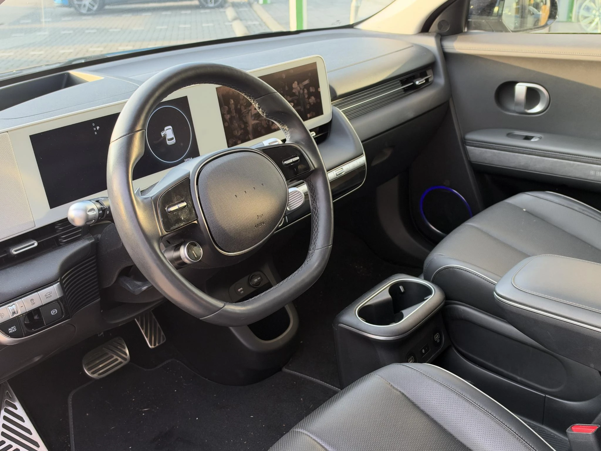 Hyundai-IONIQ 5-image-2
