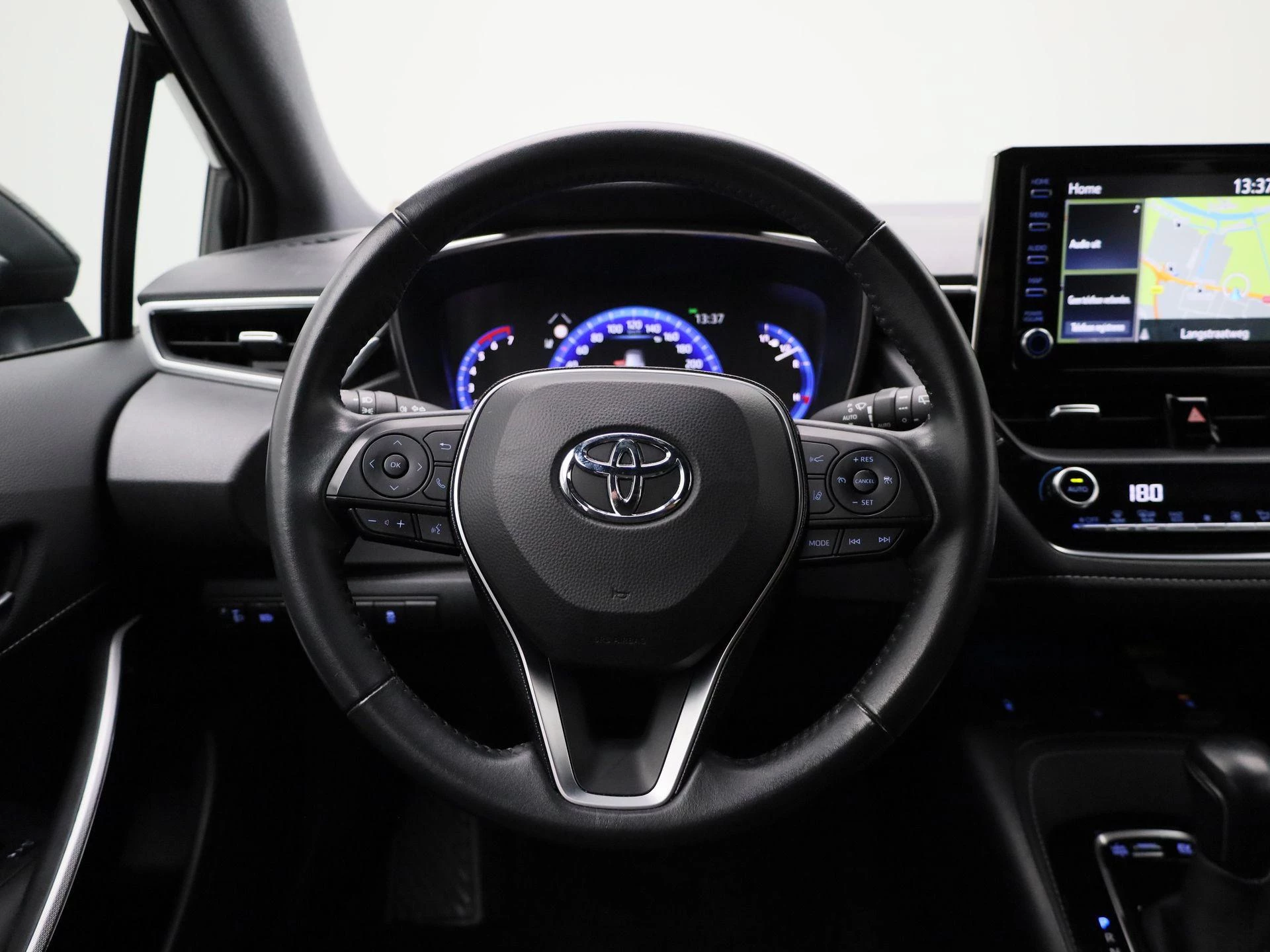 Toyota Corolla 1.8 Hybrid Business Plus