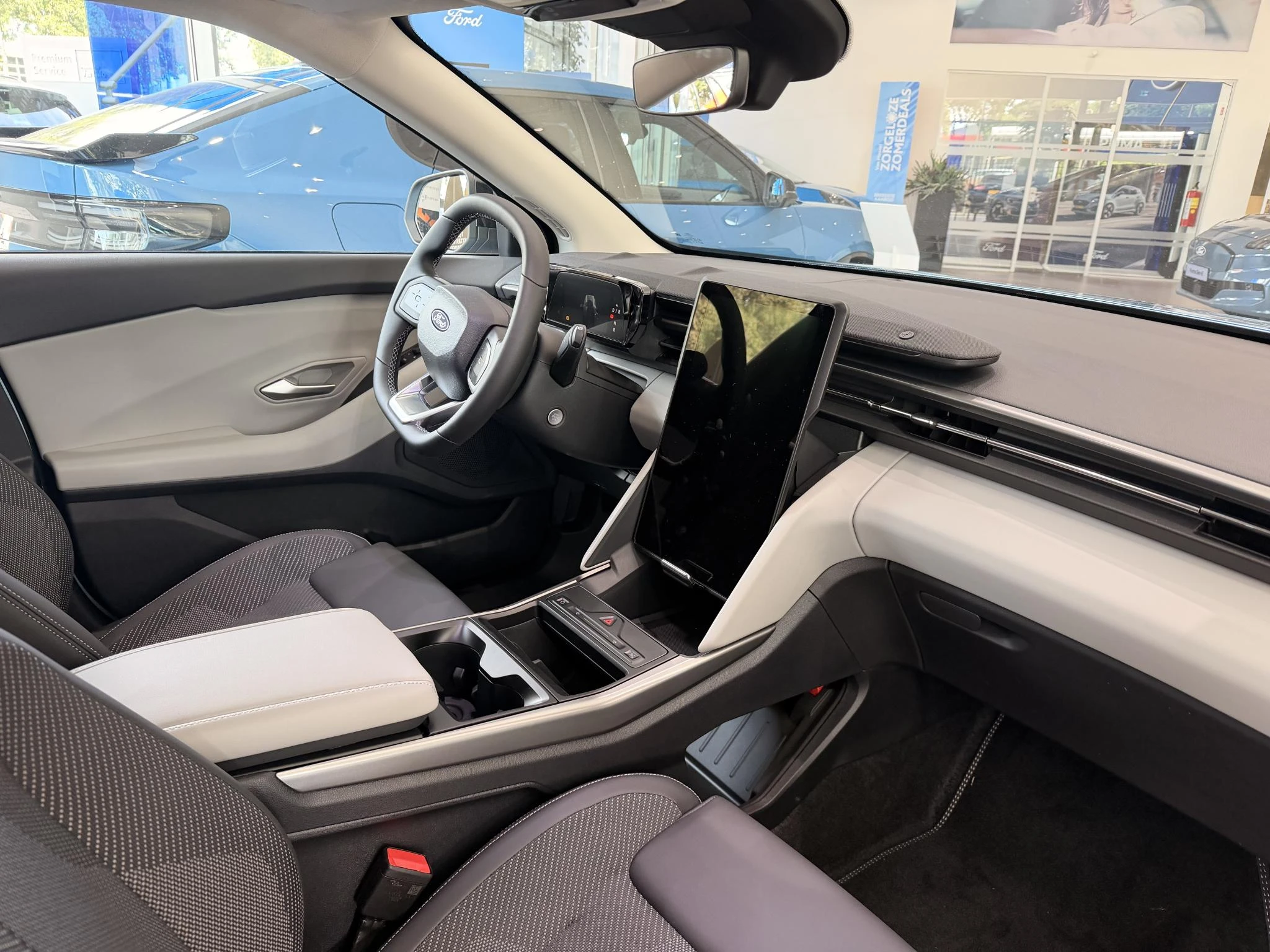 Ford-Explorer-image-4