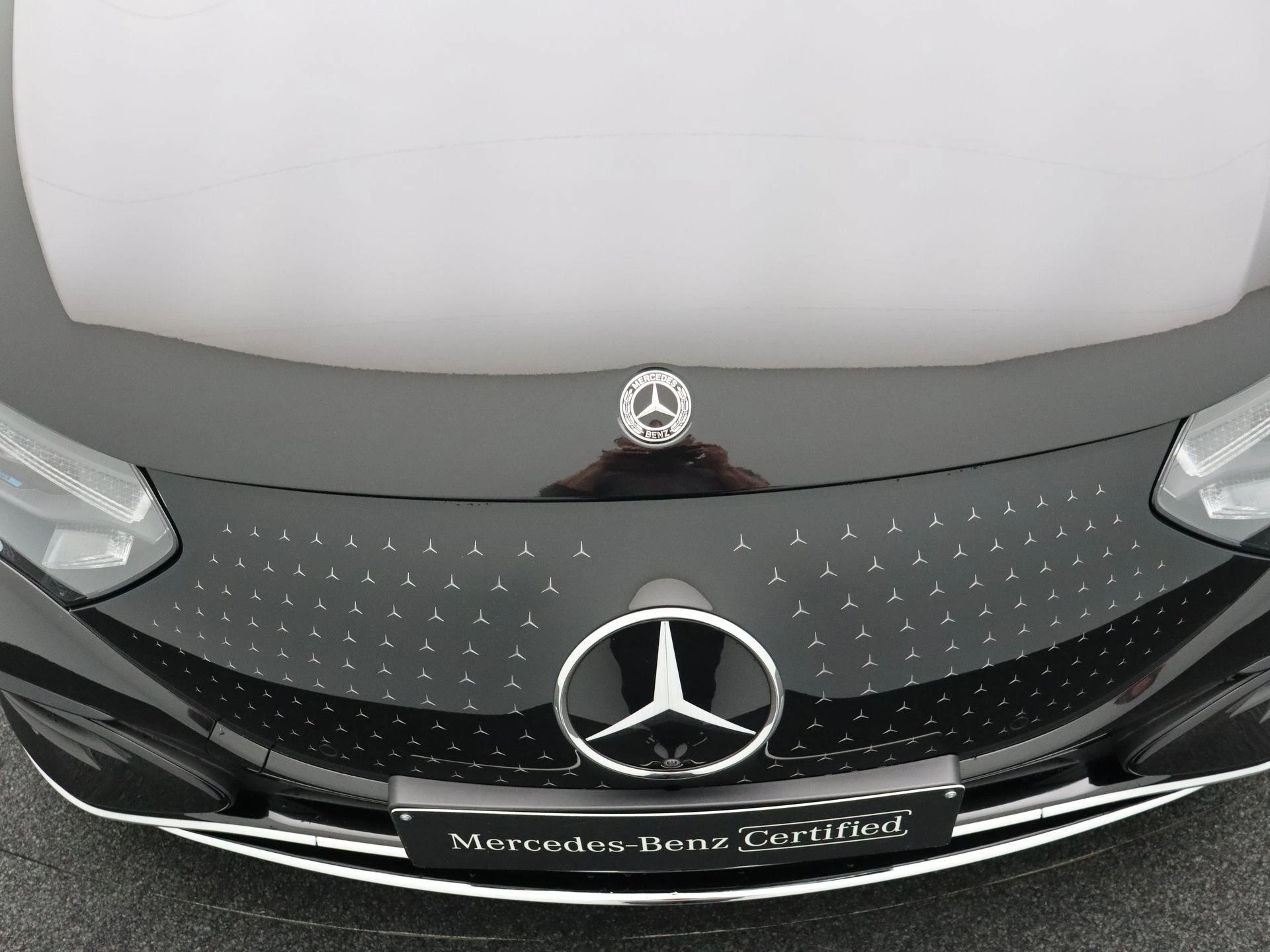 Mercedes-Benz-EQE-image-23