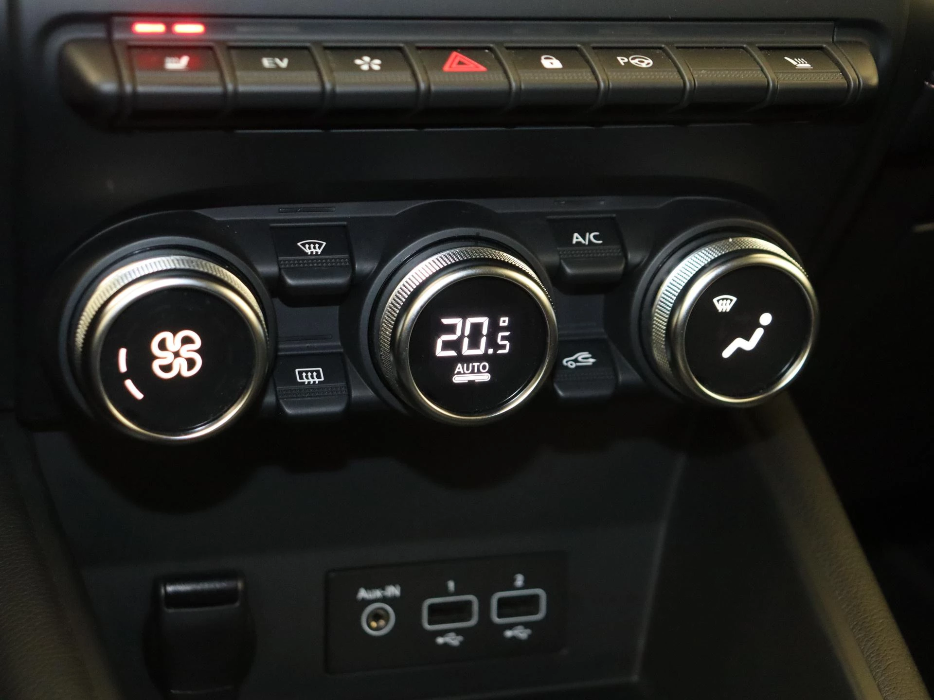 Renault-Captur-image-22