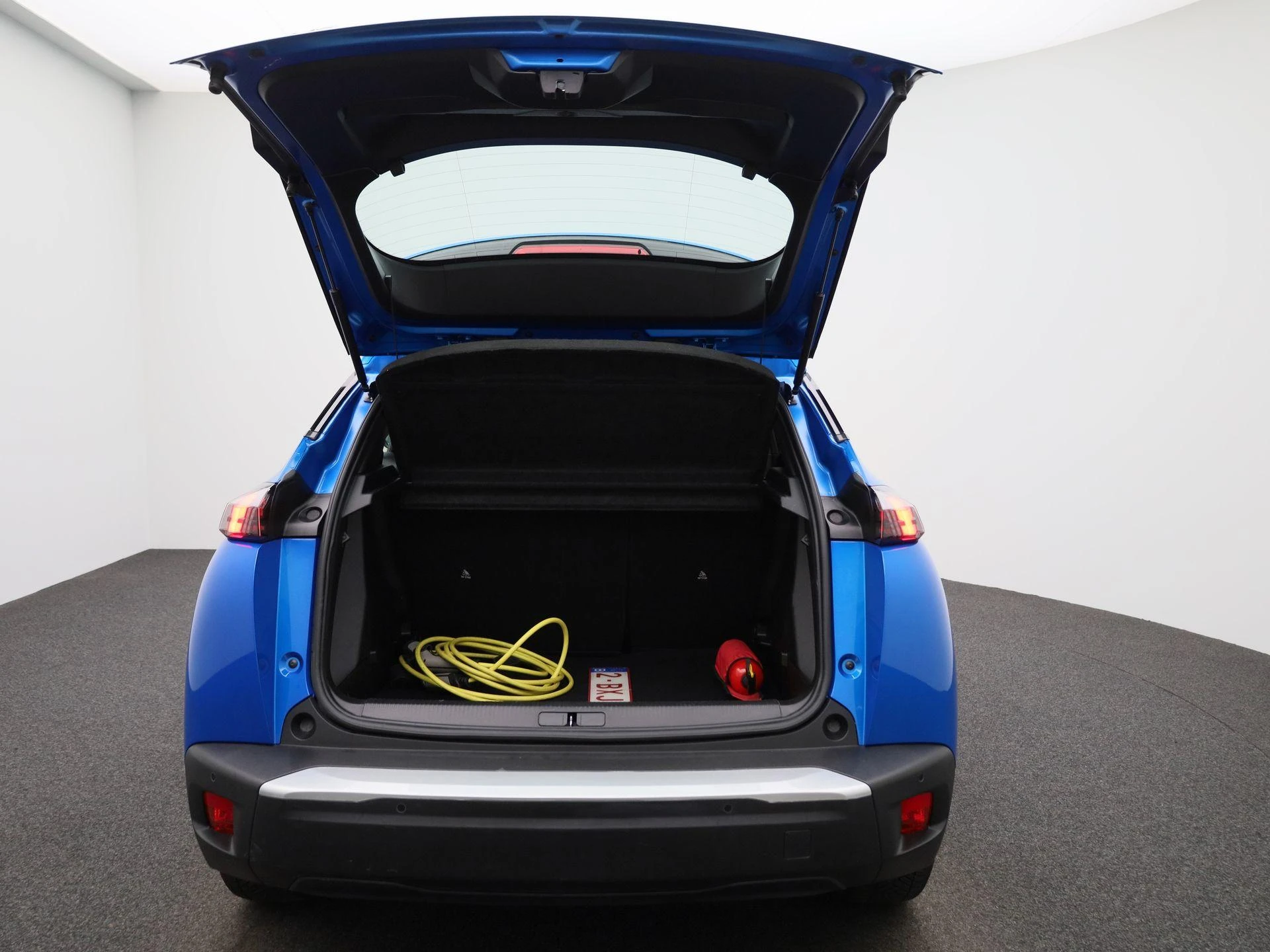 Peugeot-e-2008-image-10