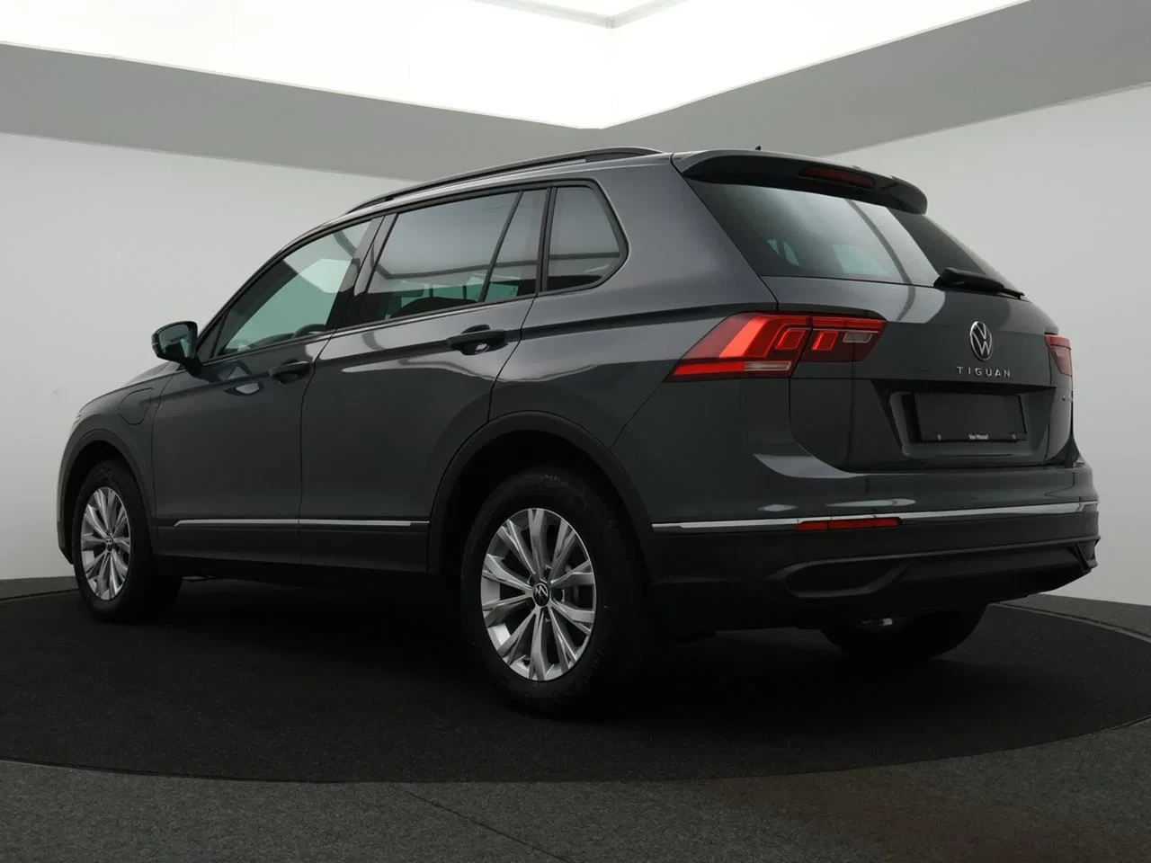 Volkswagen Tiguan eHybrid (PHEV) Tiguan eHybrid 1.4 Life Business 245PK *AUTOMAAT*VIRTUAL COCKPIT*NAVI*APP-CONNECT*CAMERA*PDC*ACC*AIRCO*...*
