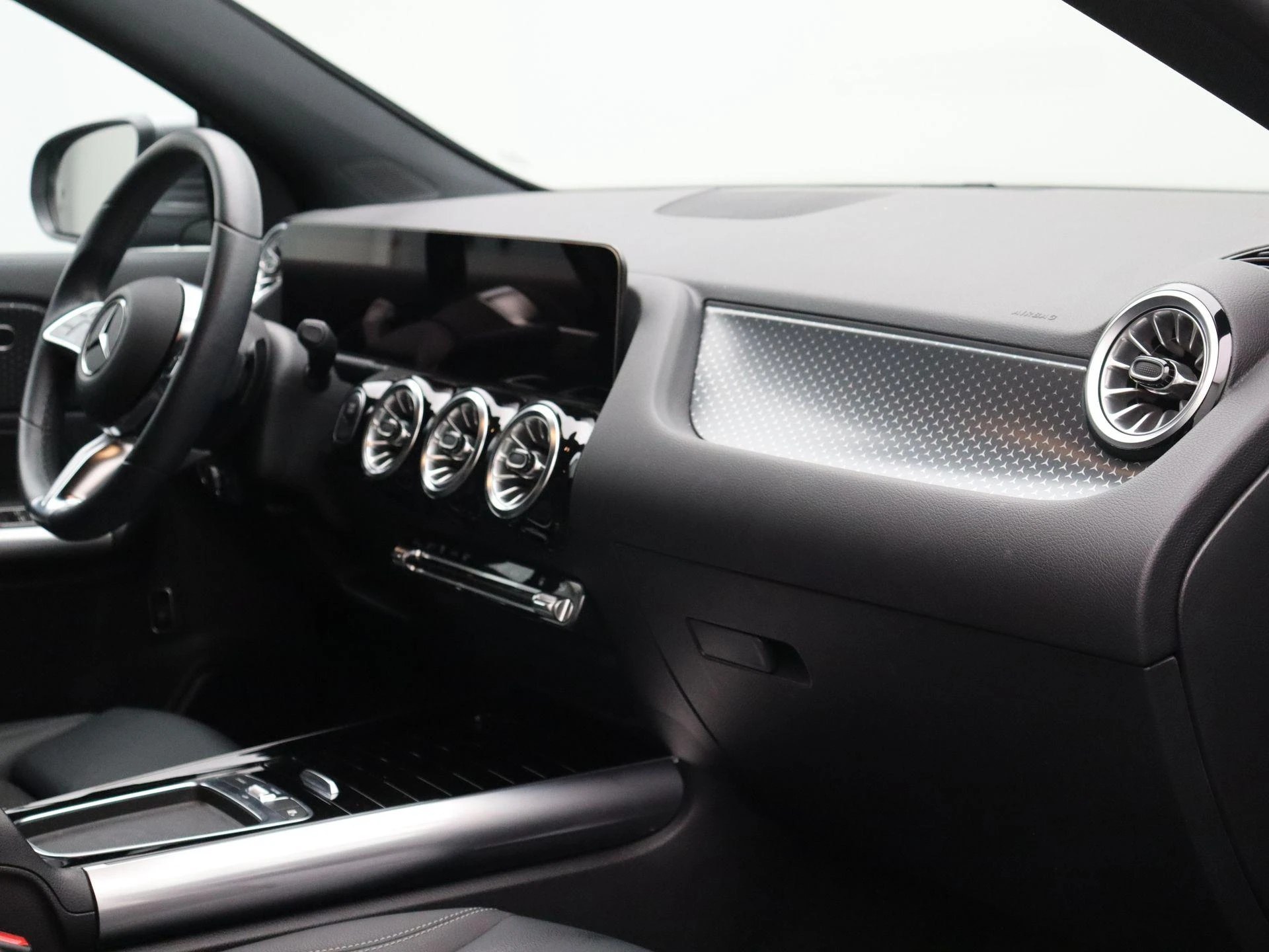 Mercedes-Benz EQA 250+ Business Line