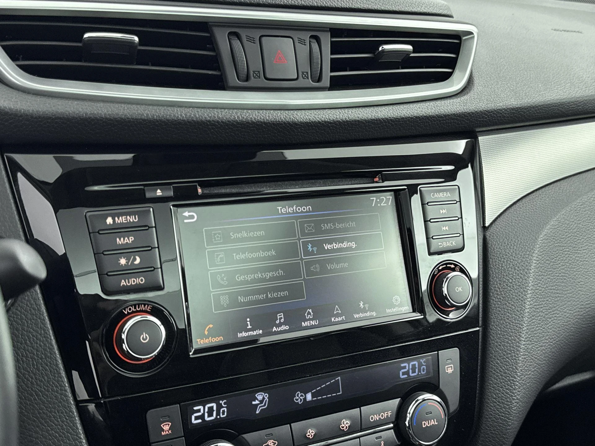 Nissan-QASHQAI-image-11