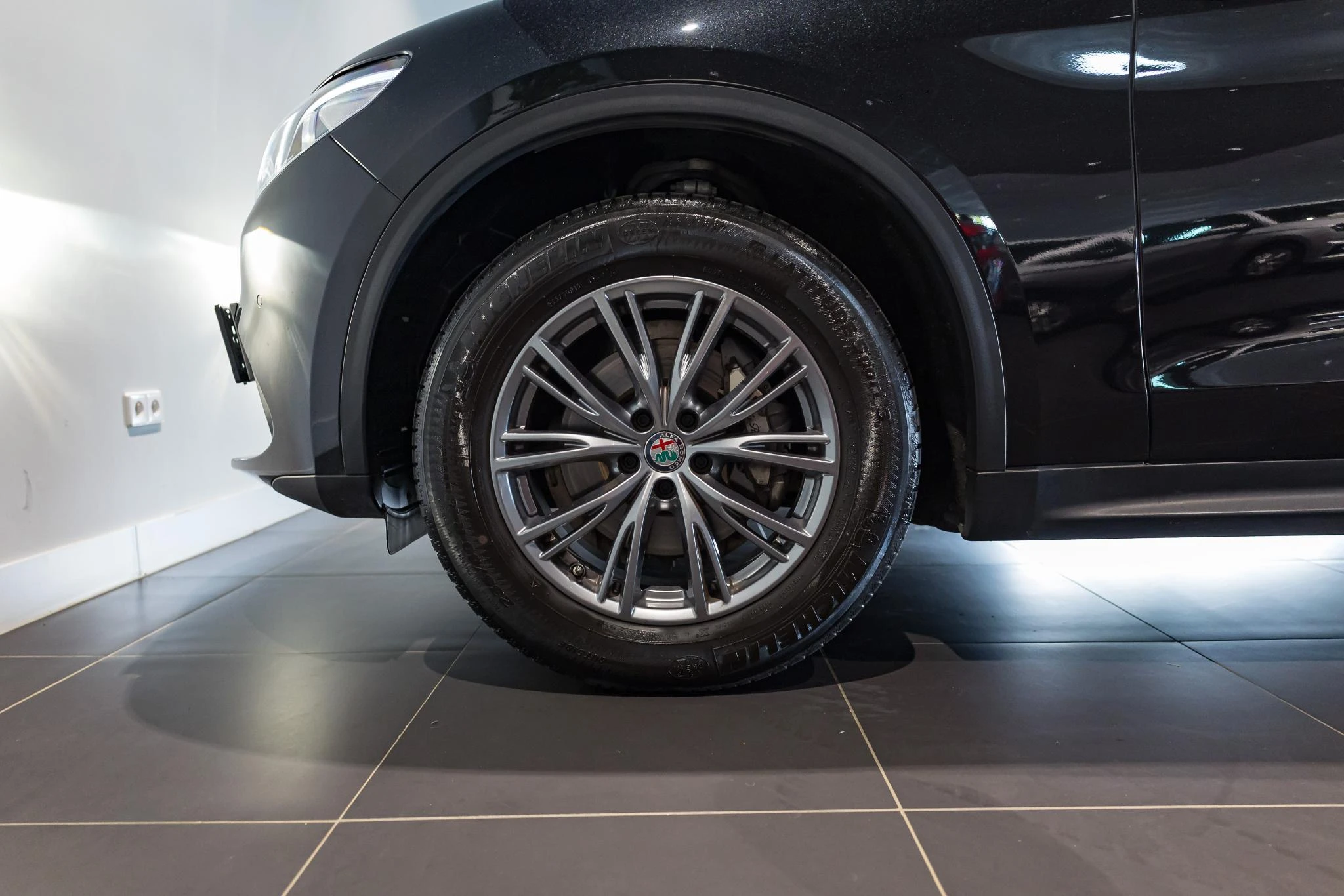 Alfa Romeo-Stelvio-image-9