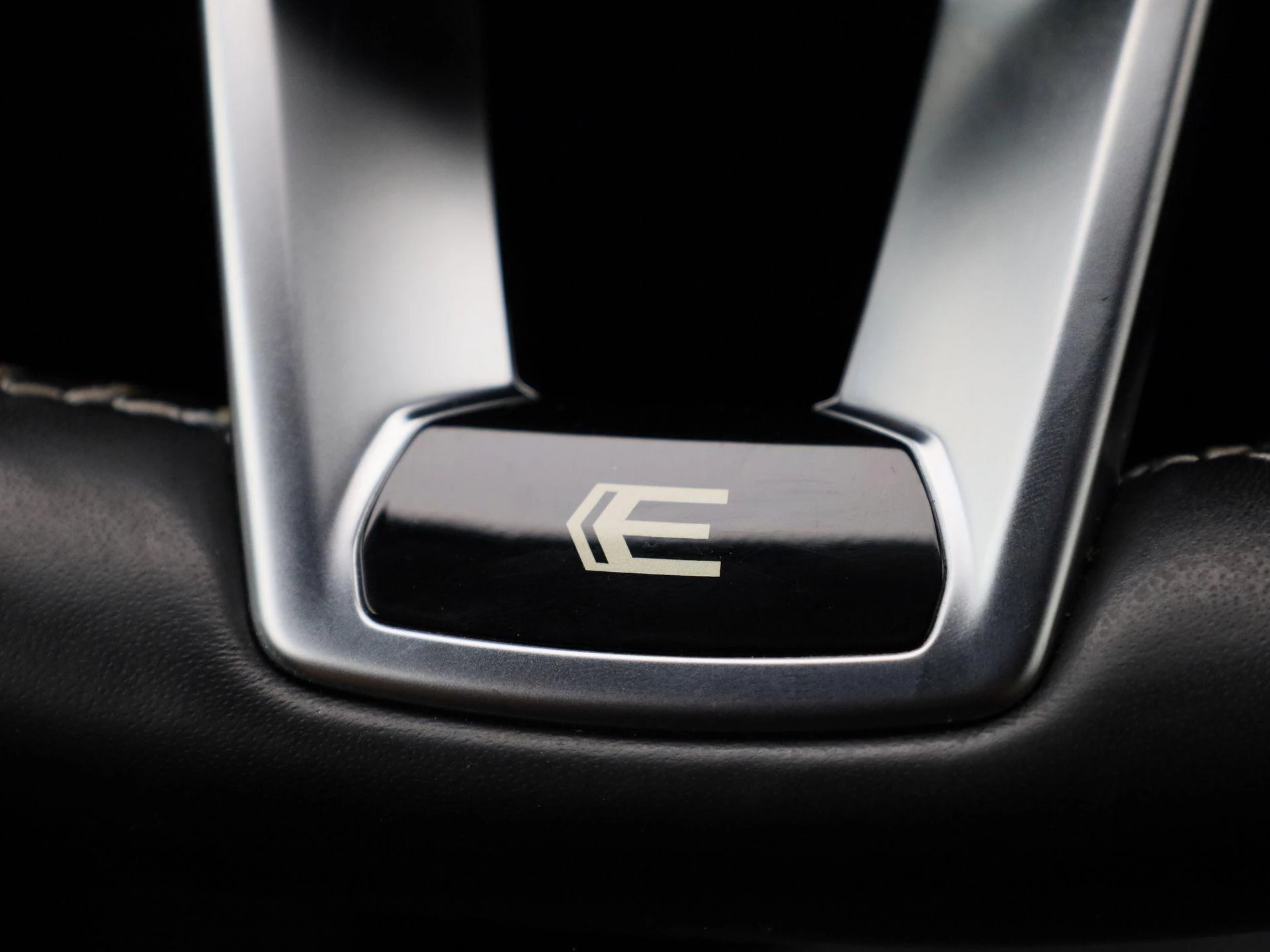 Renault-Arkana-image-29