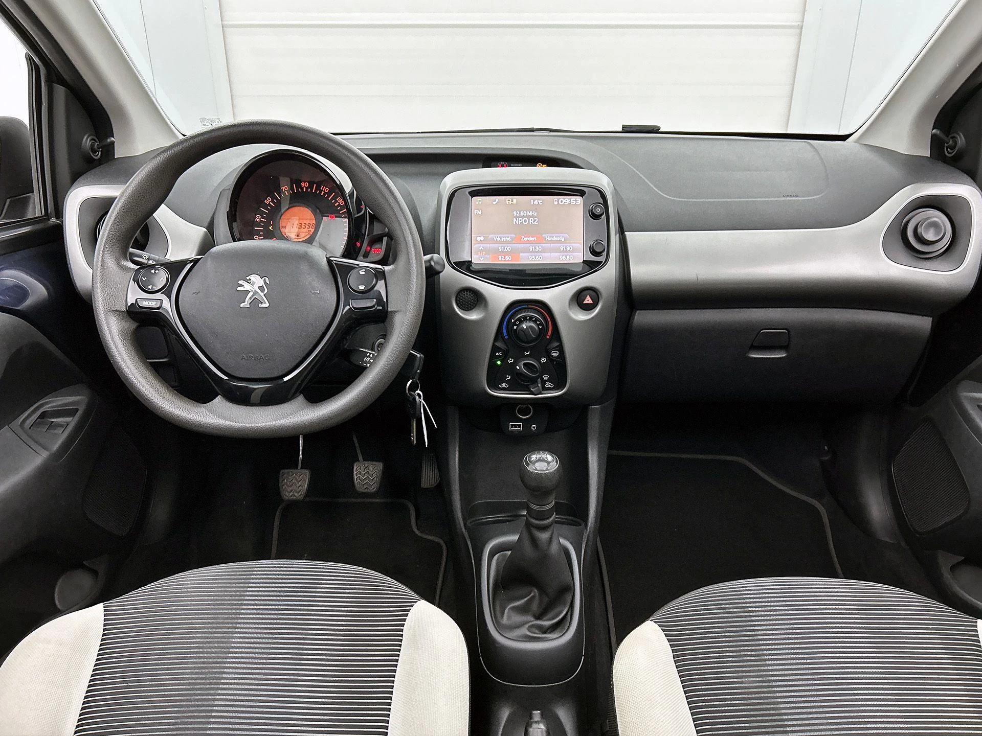 Peugeot-108-image-13