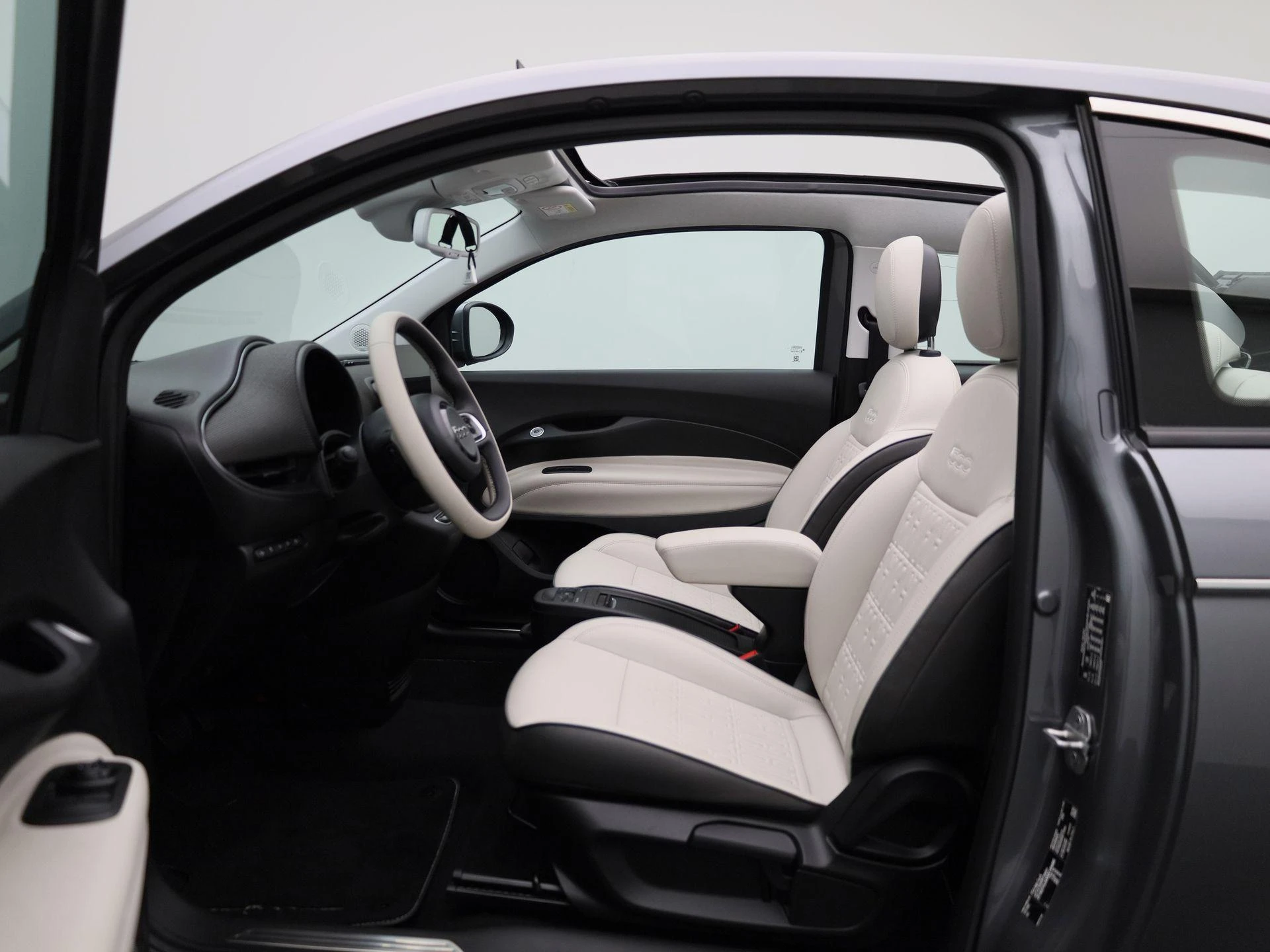 Fiat-500C-image-9