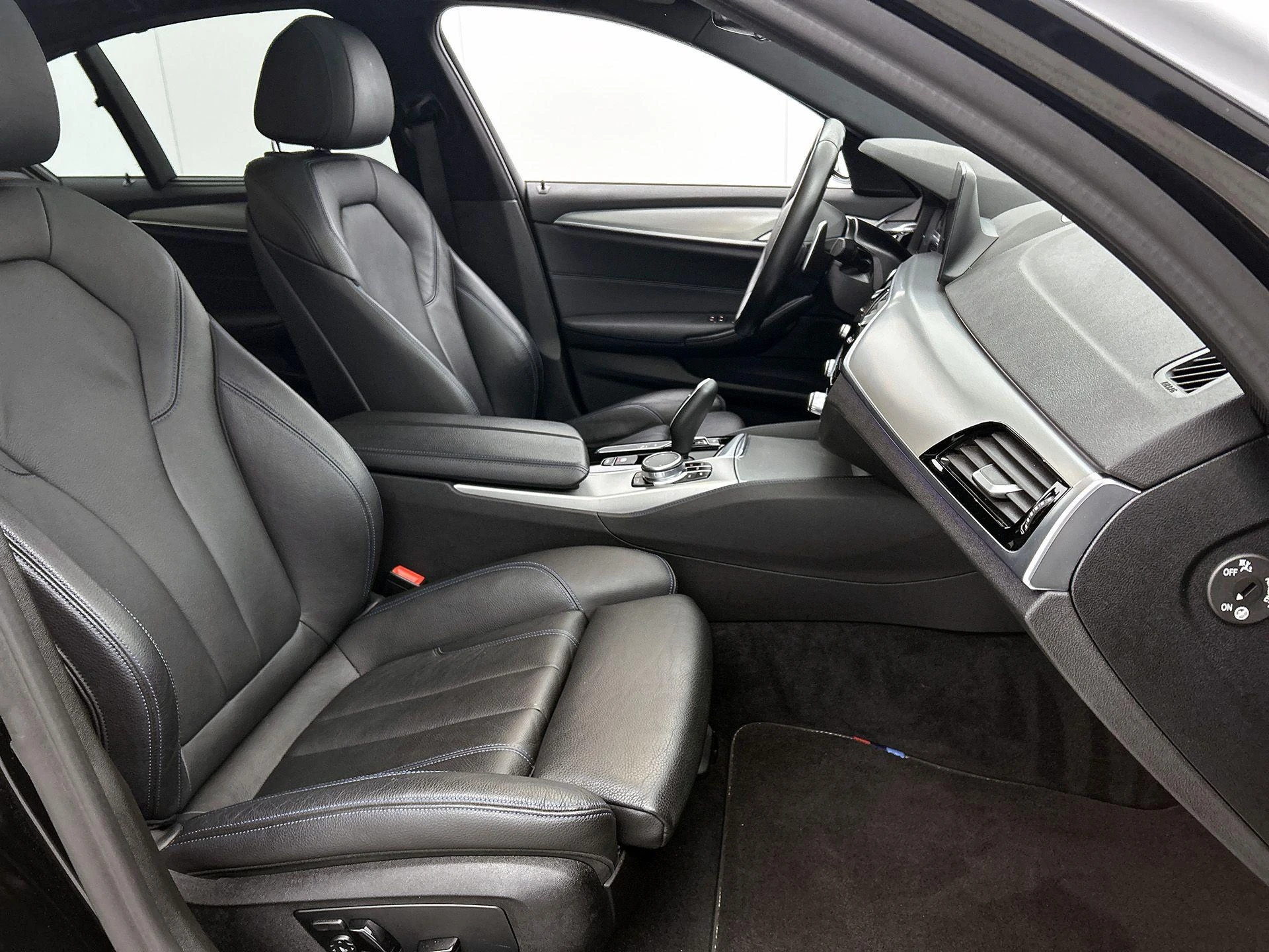 BMW-5 Serie-image-47