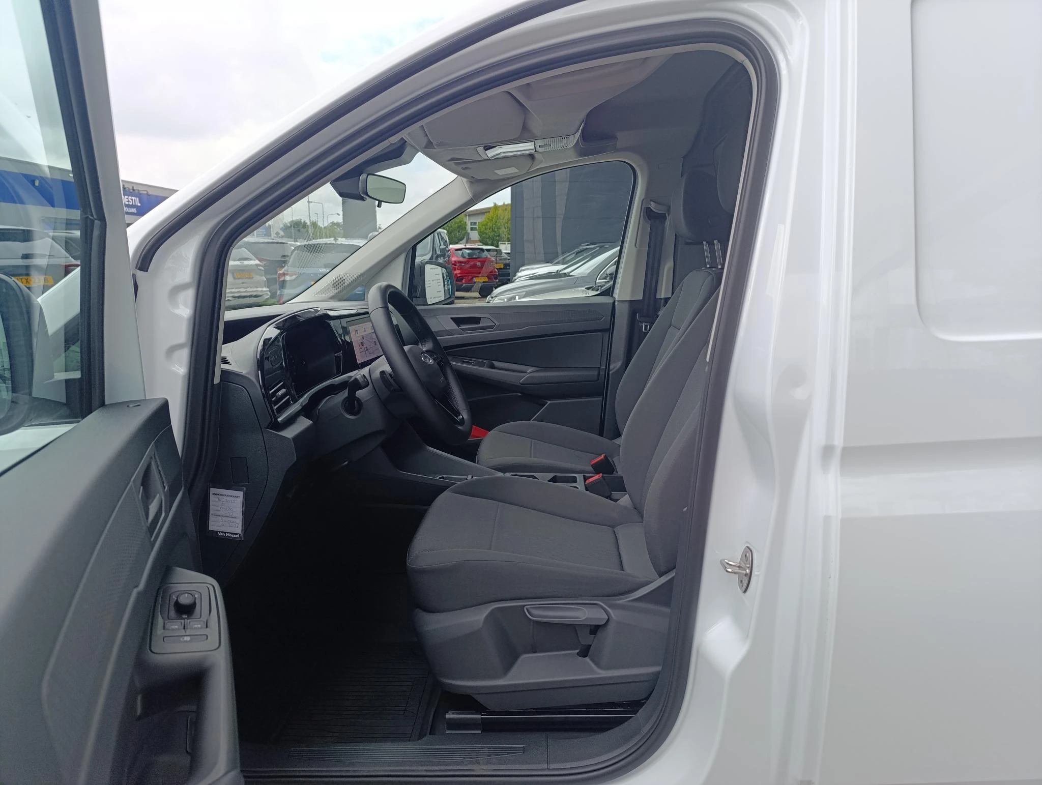 Ford-Transit Connect-image-8