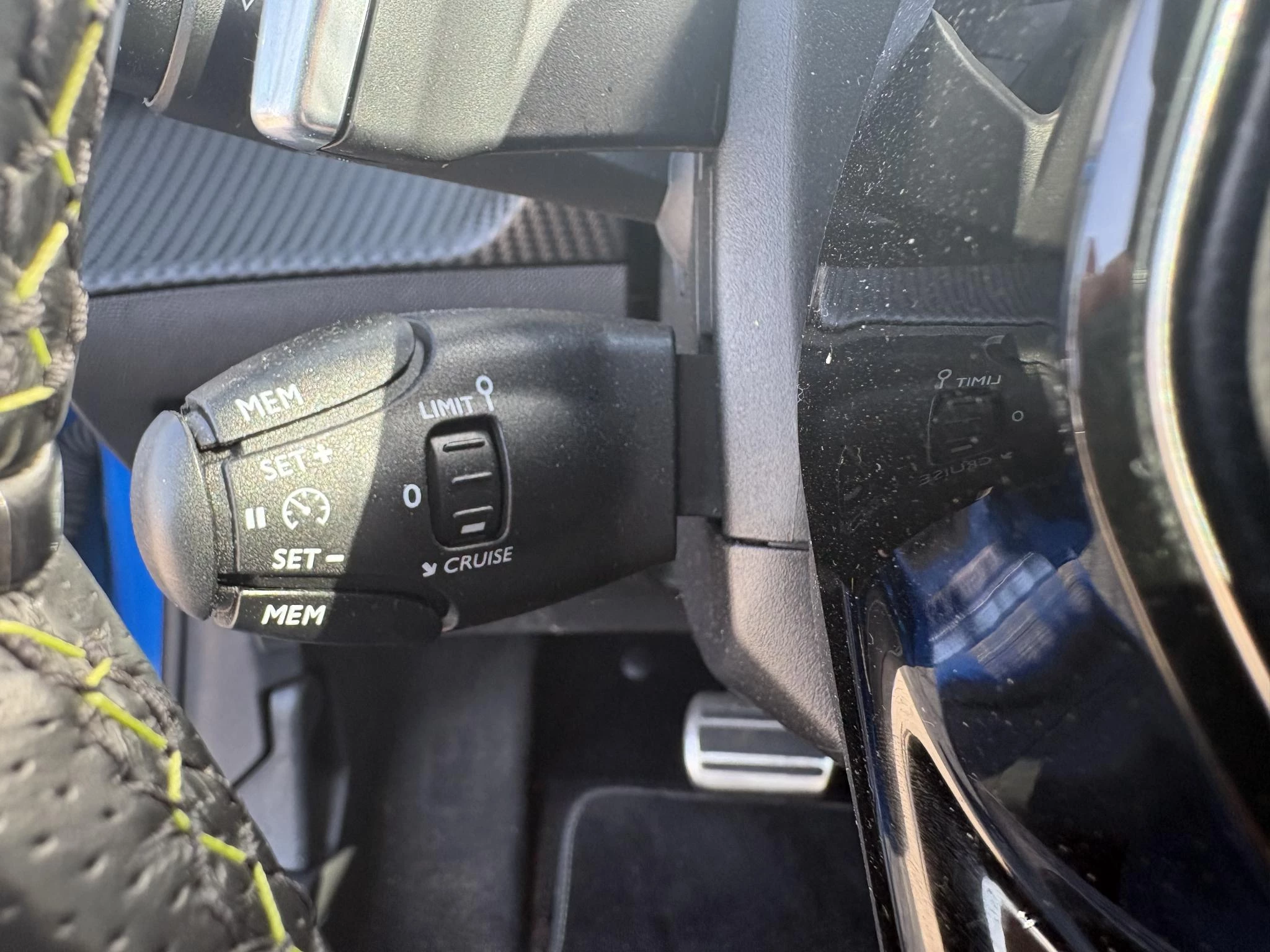 Peugeot-208-image-26
