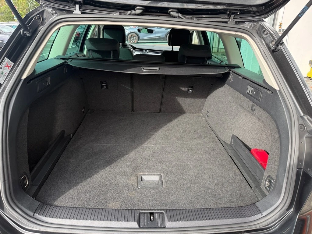 Volkswagen-Passat-image-12