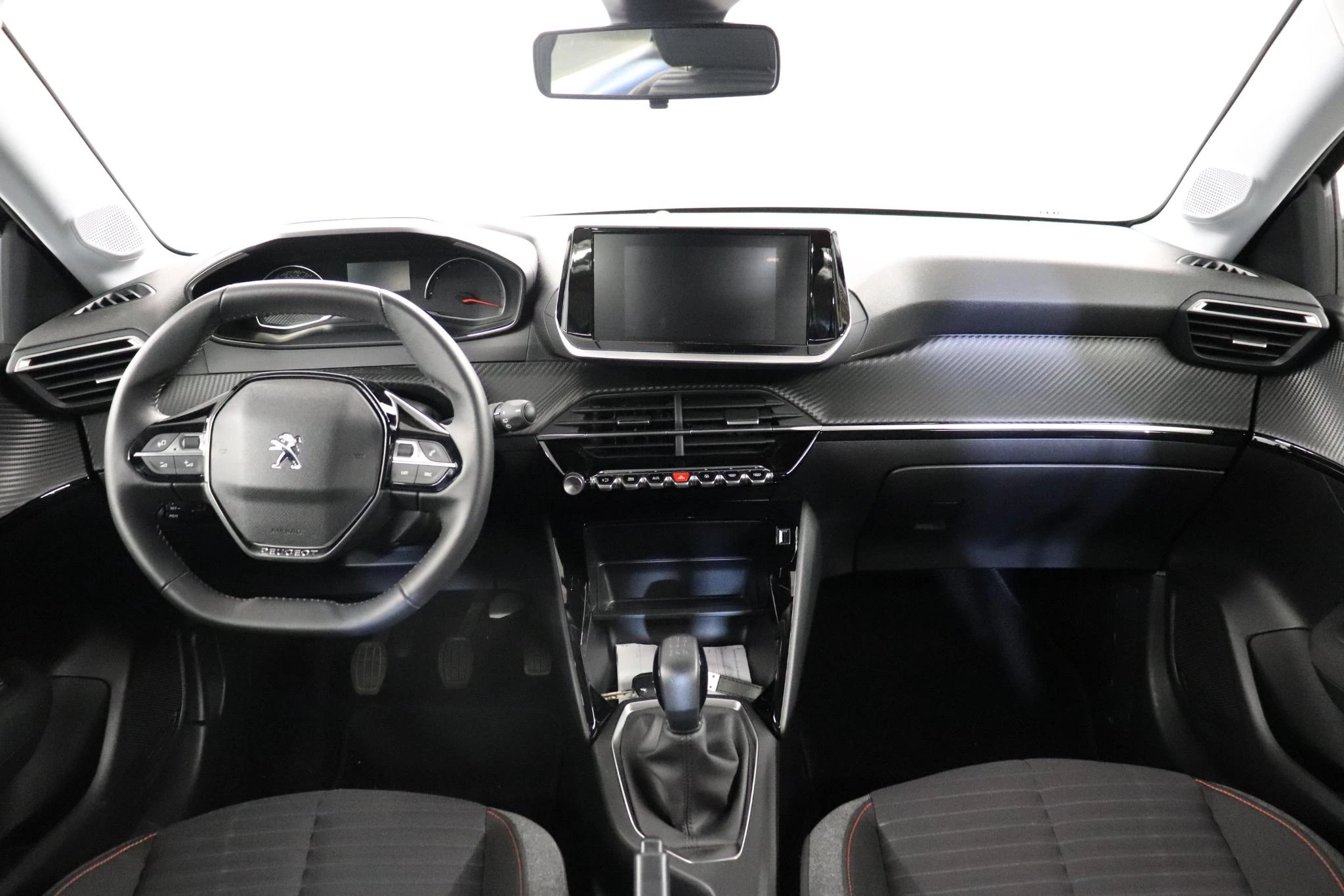 Peugeot-208-image-6