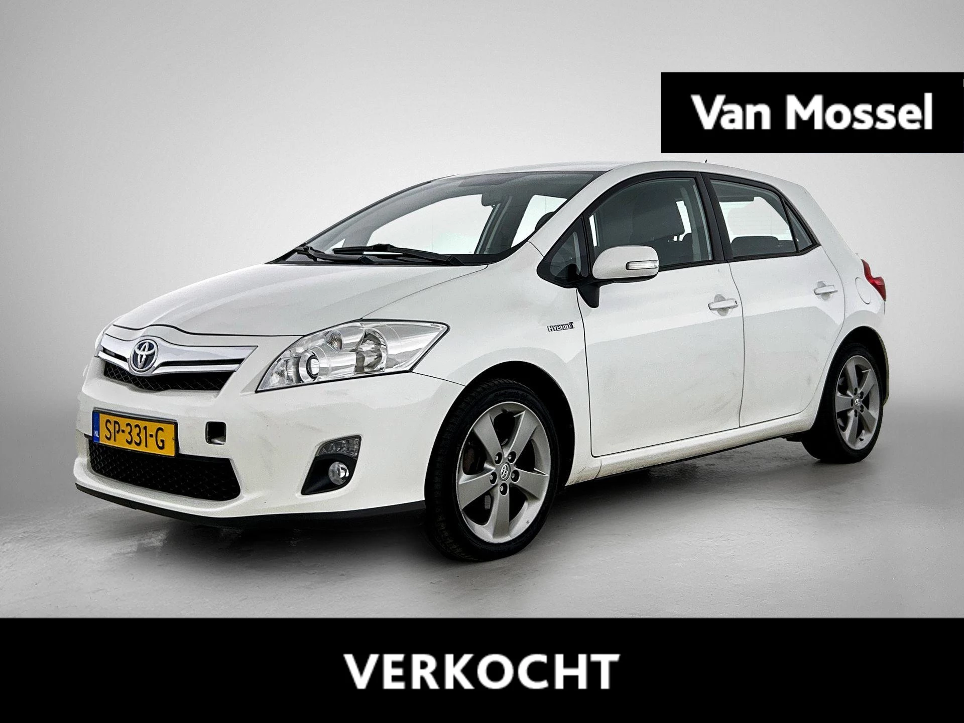 Toyota-Auris-image-0