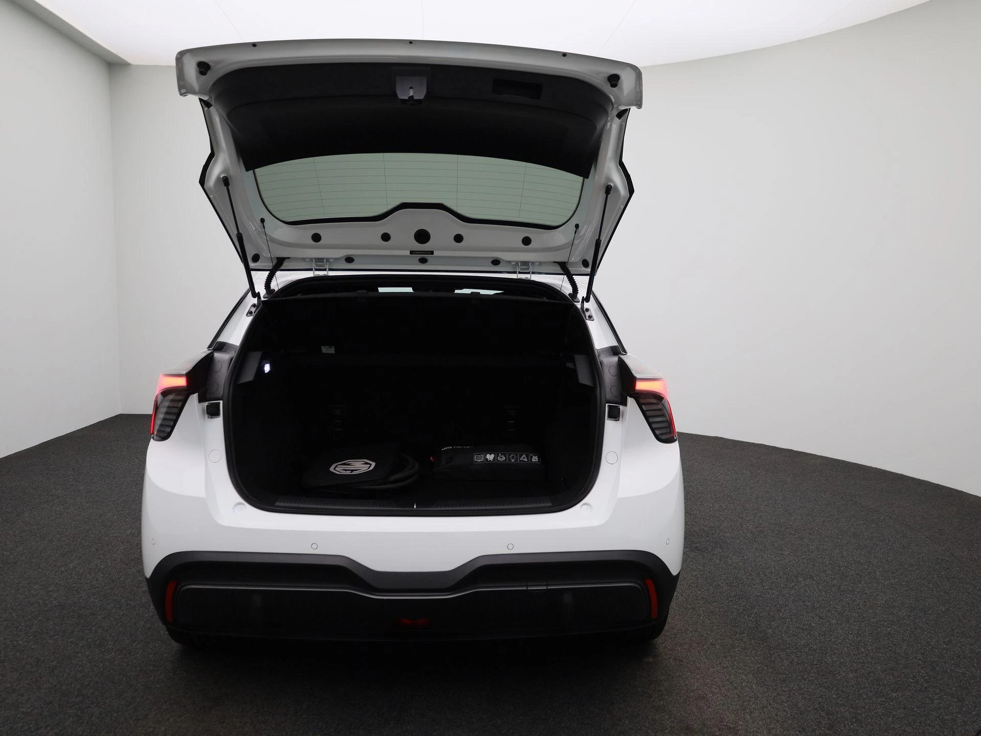 MG-MG4 EV-image-10