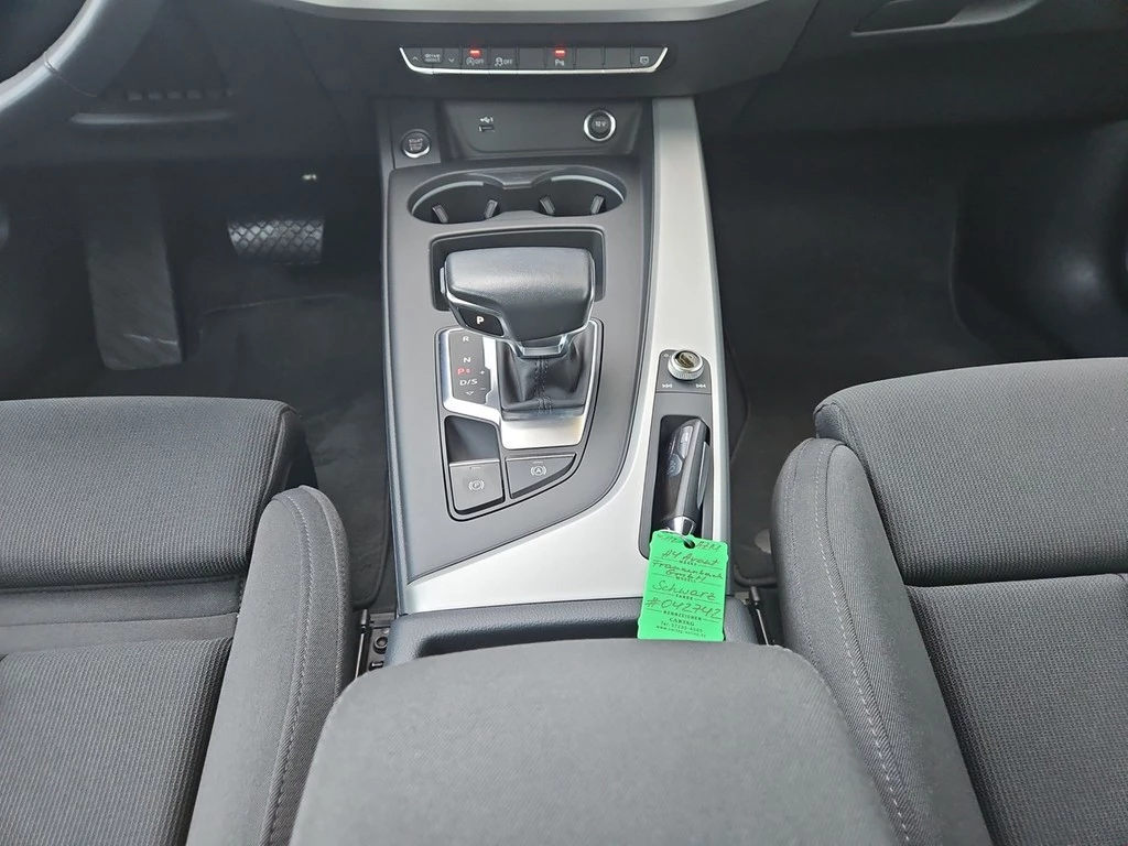Audi A4 Avant advanced 40 TDI S tronic *Navi*AHK*