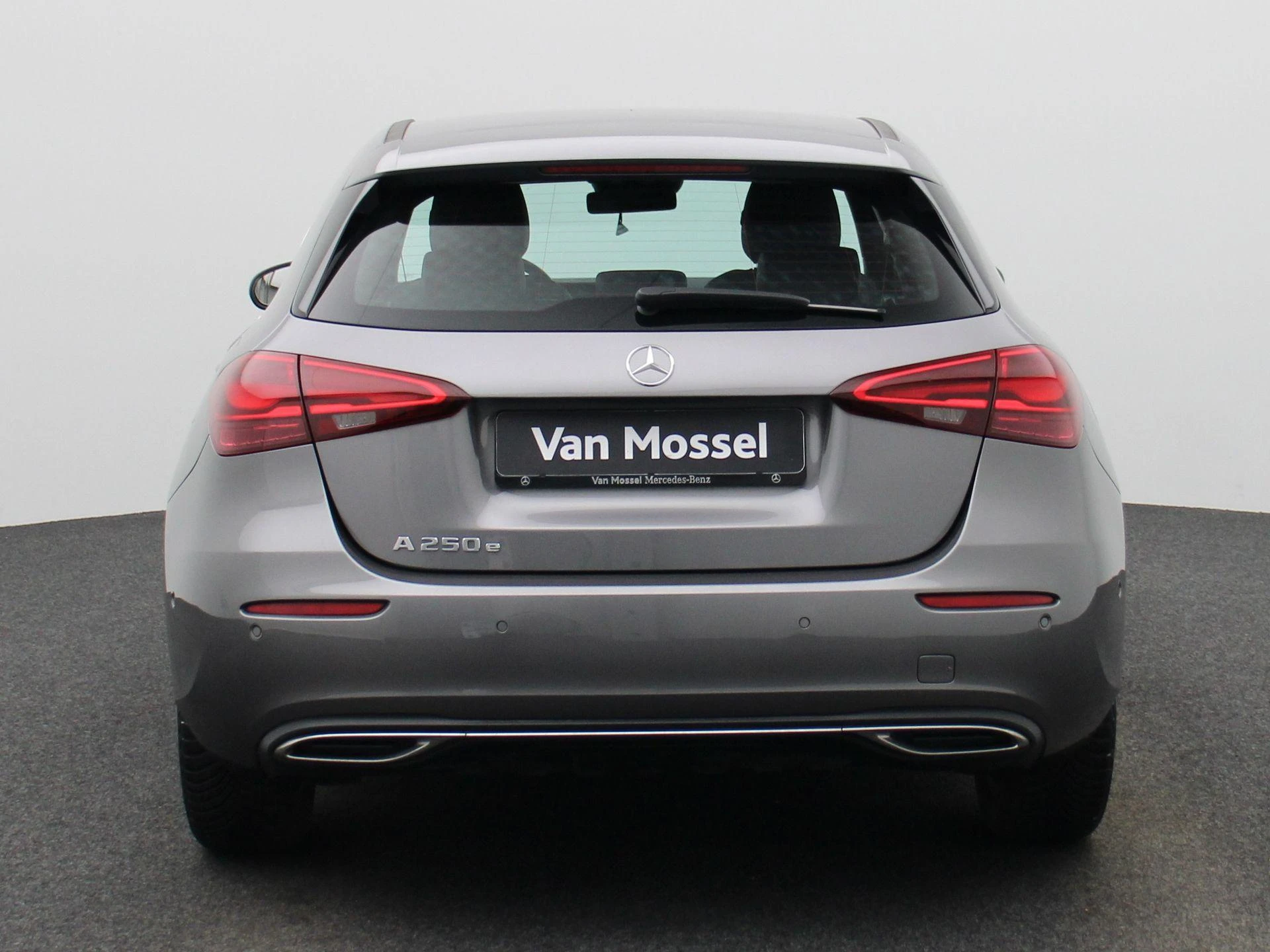 Mercedes-Benz-A-Klasse-image-4
