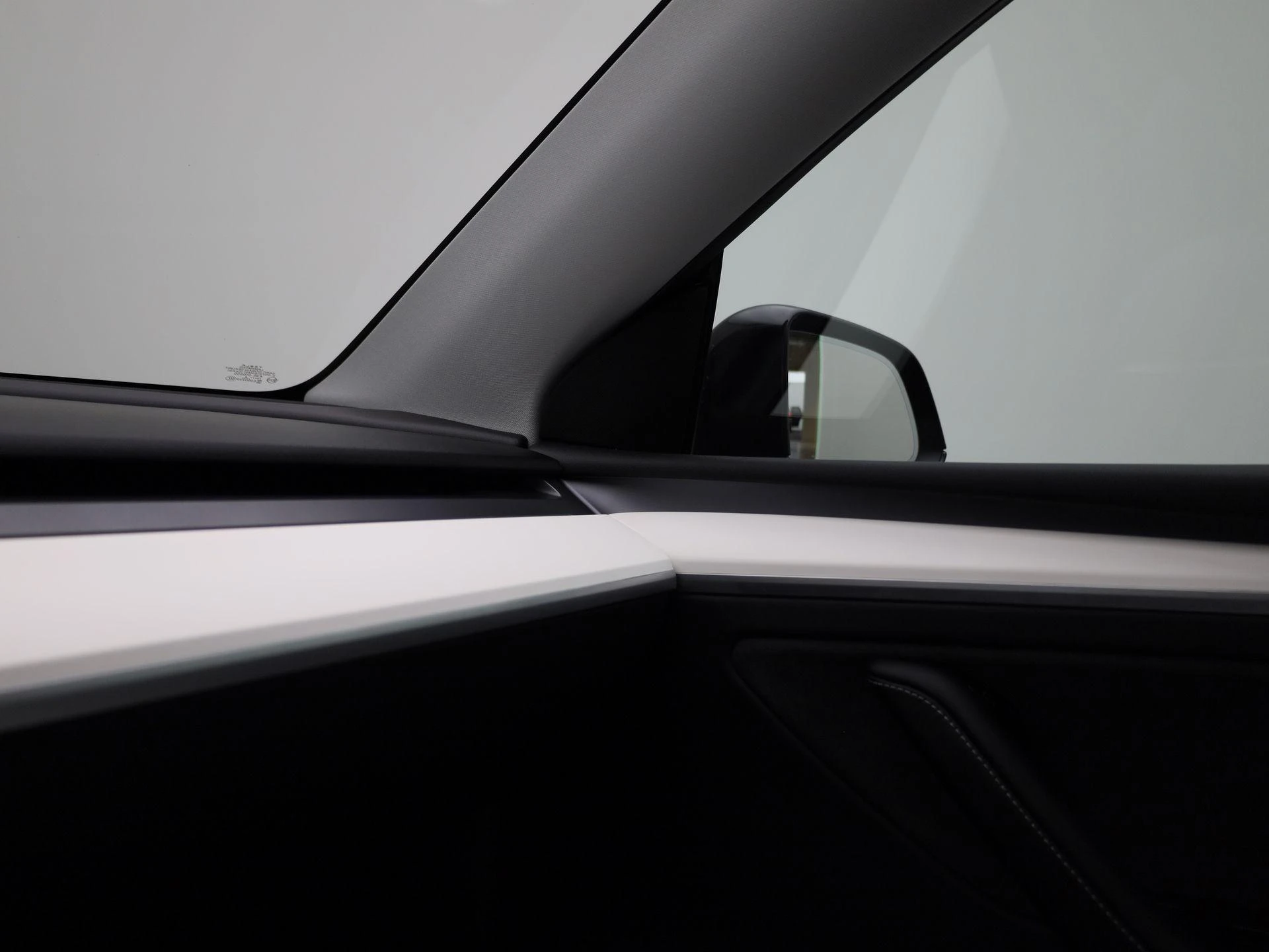 Tesla-Model Y-image-27