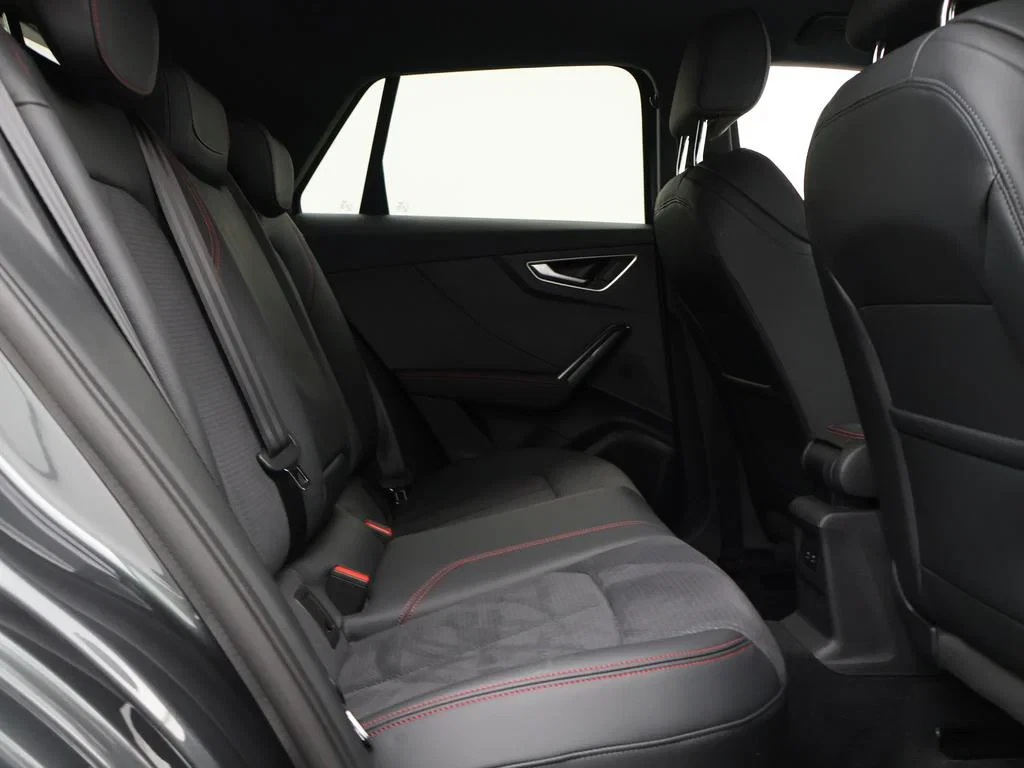 Audi-SQ2-image-12