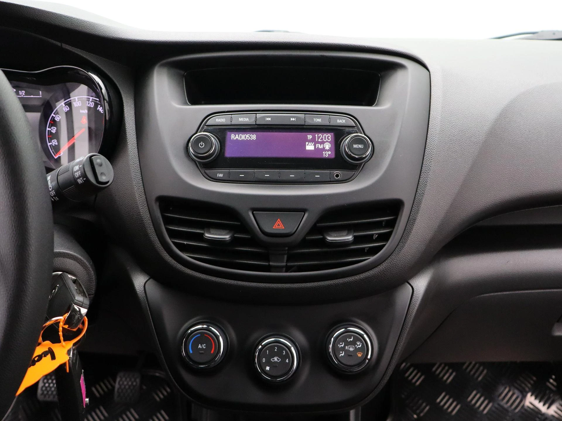 Opel-KARL-image-9