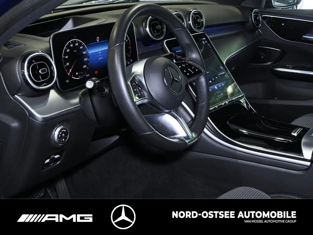 Mercedes-Benz C-Klasse 300 T AVANTGARDE KAMERA PANO TEMPO SITZHZG HUD AVANTGARDE