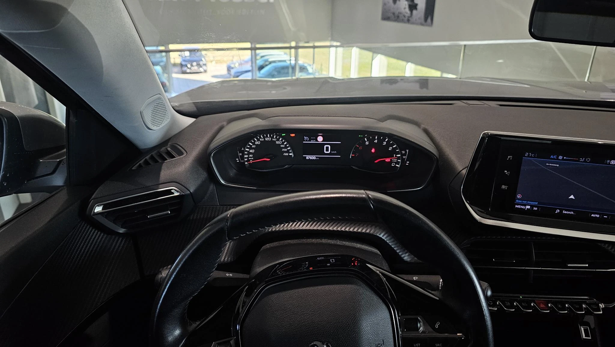 Peugeot-2008-image-18