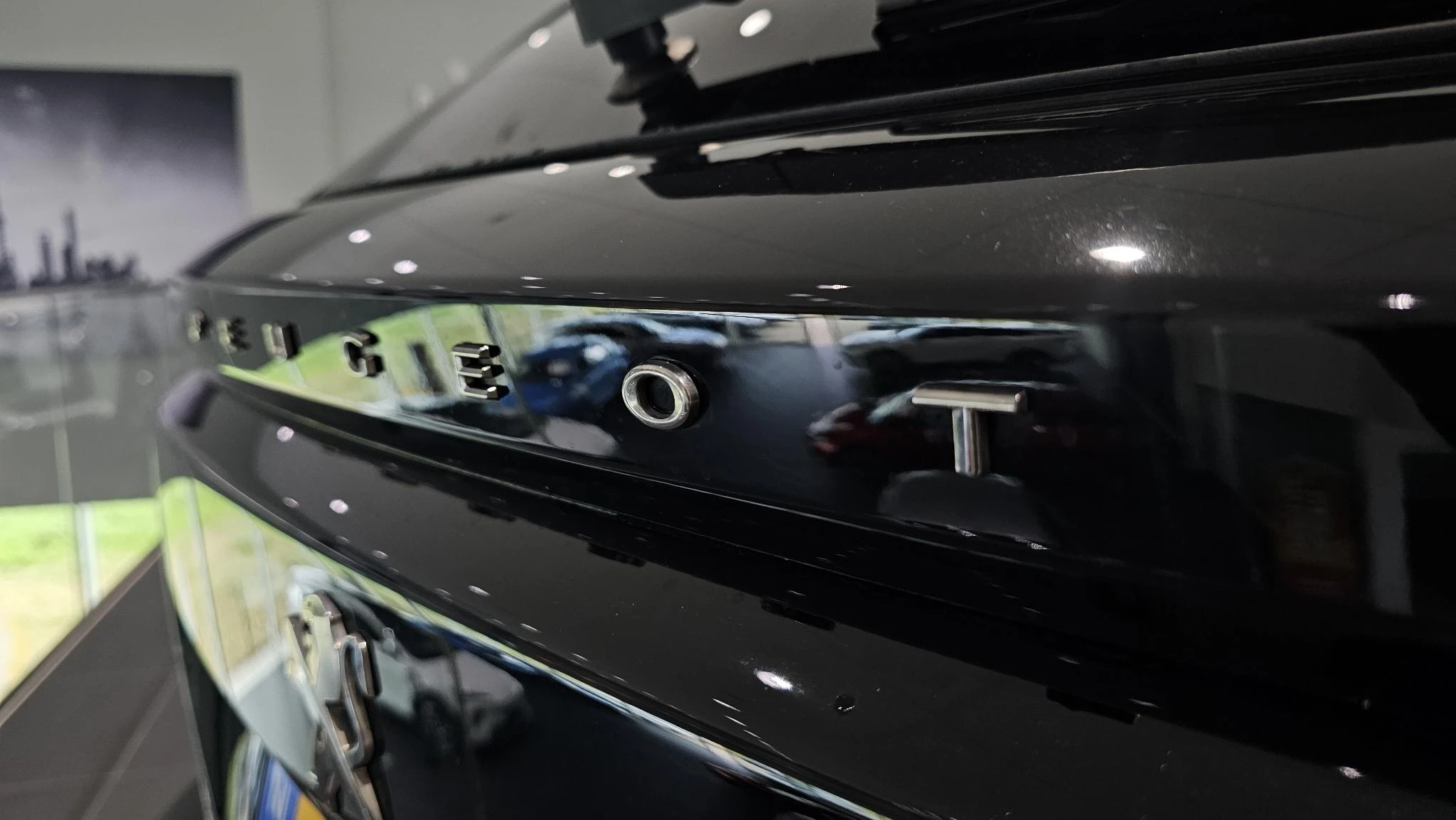 Peugeot e-2008 EV Allure Pack 50 kWh