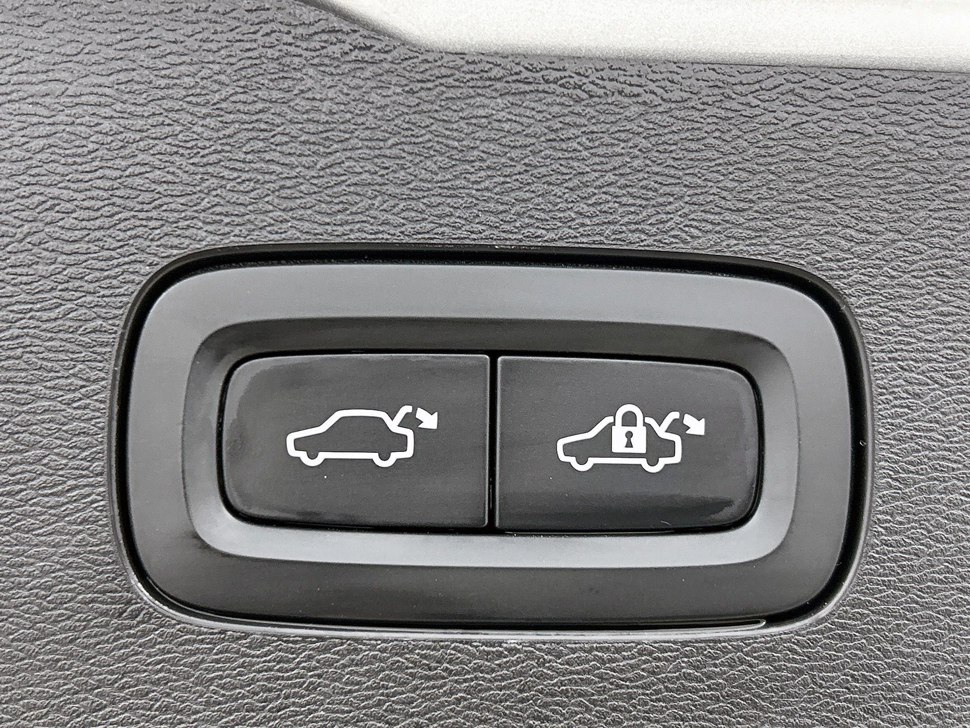 Volvo-V60-image-23