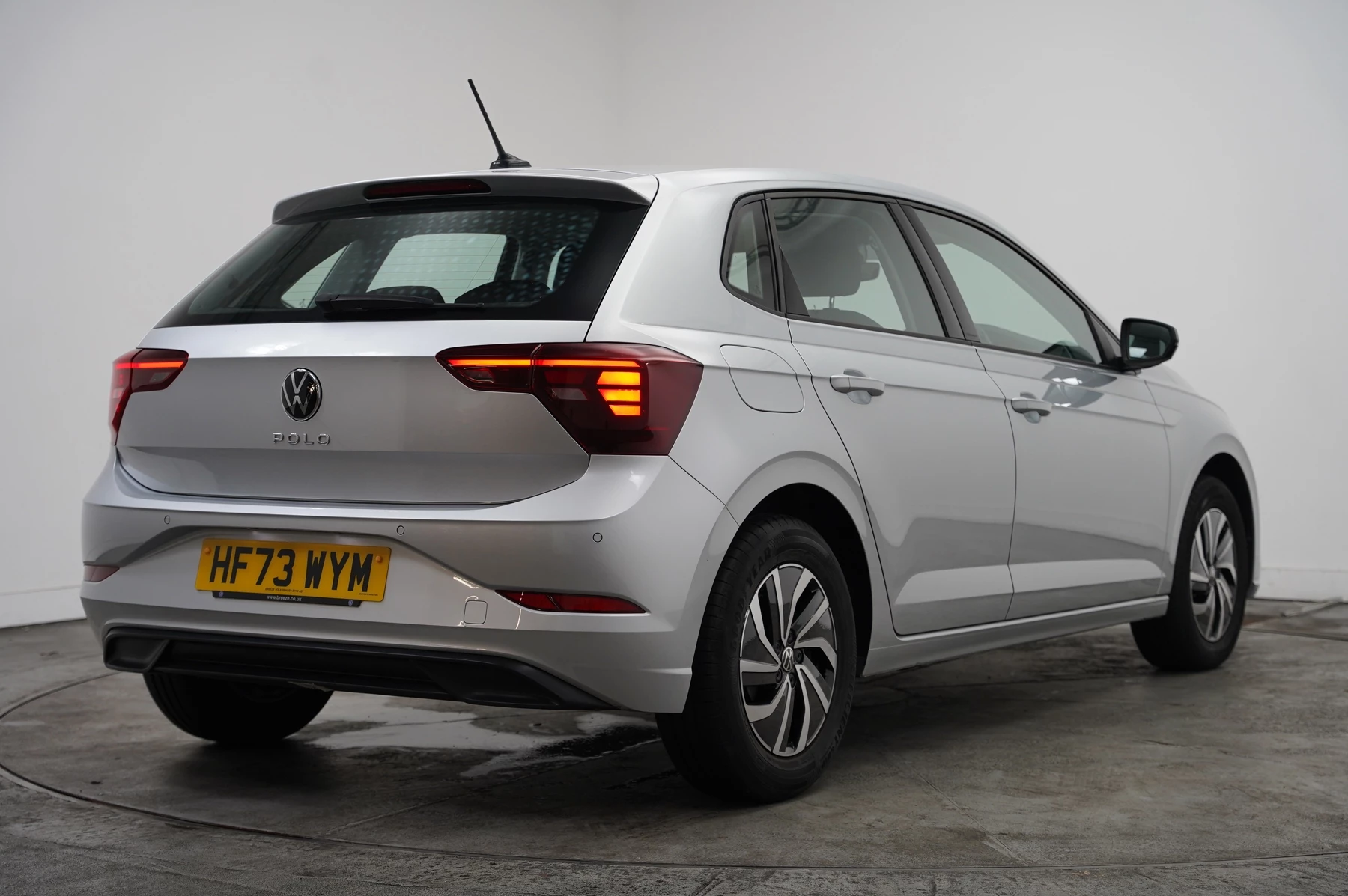 Volkswagen Polo 1.0 TSI Life 5dr
