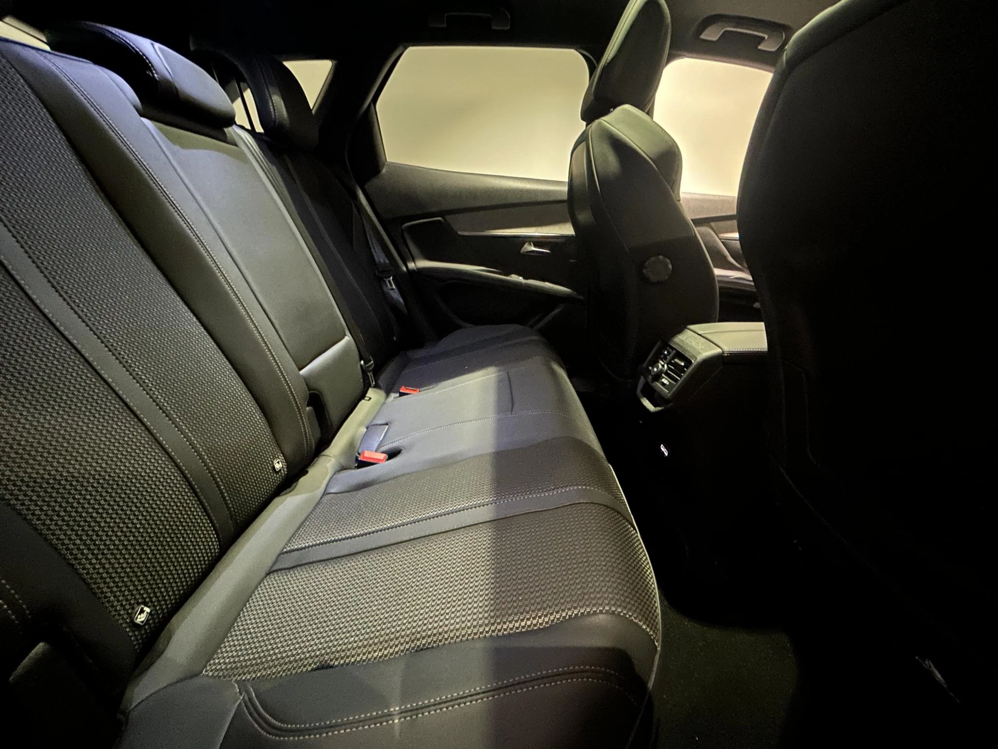 Peugeot 3008 1.6 HYbrid 225 GT