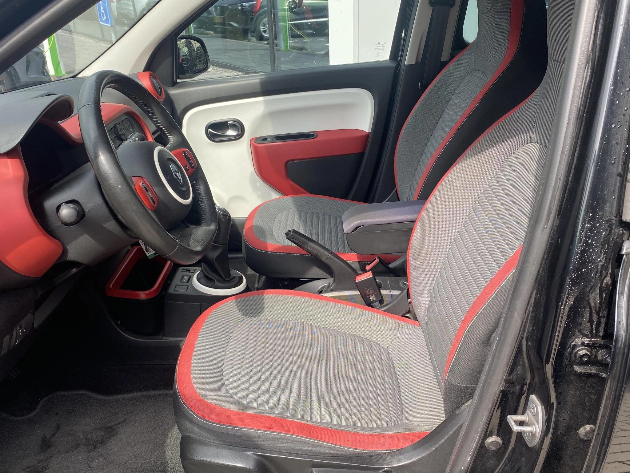 Renault-Twingo-image-4