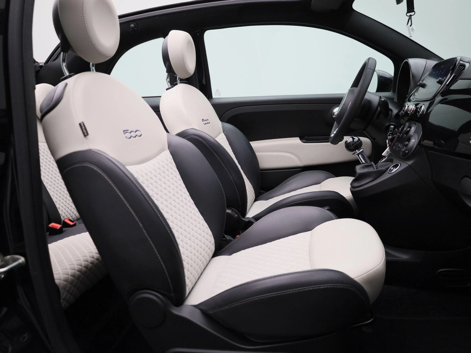 Fiat-500C-image-30