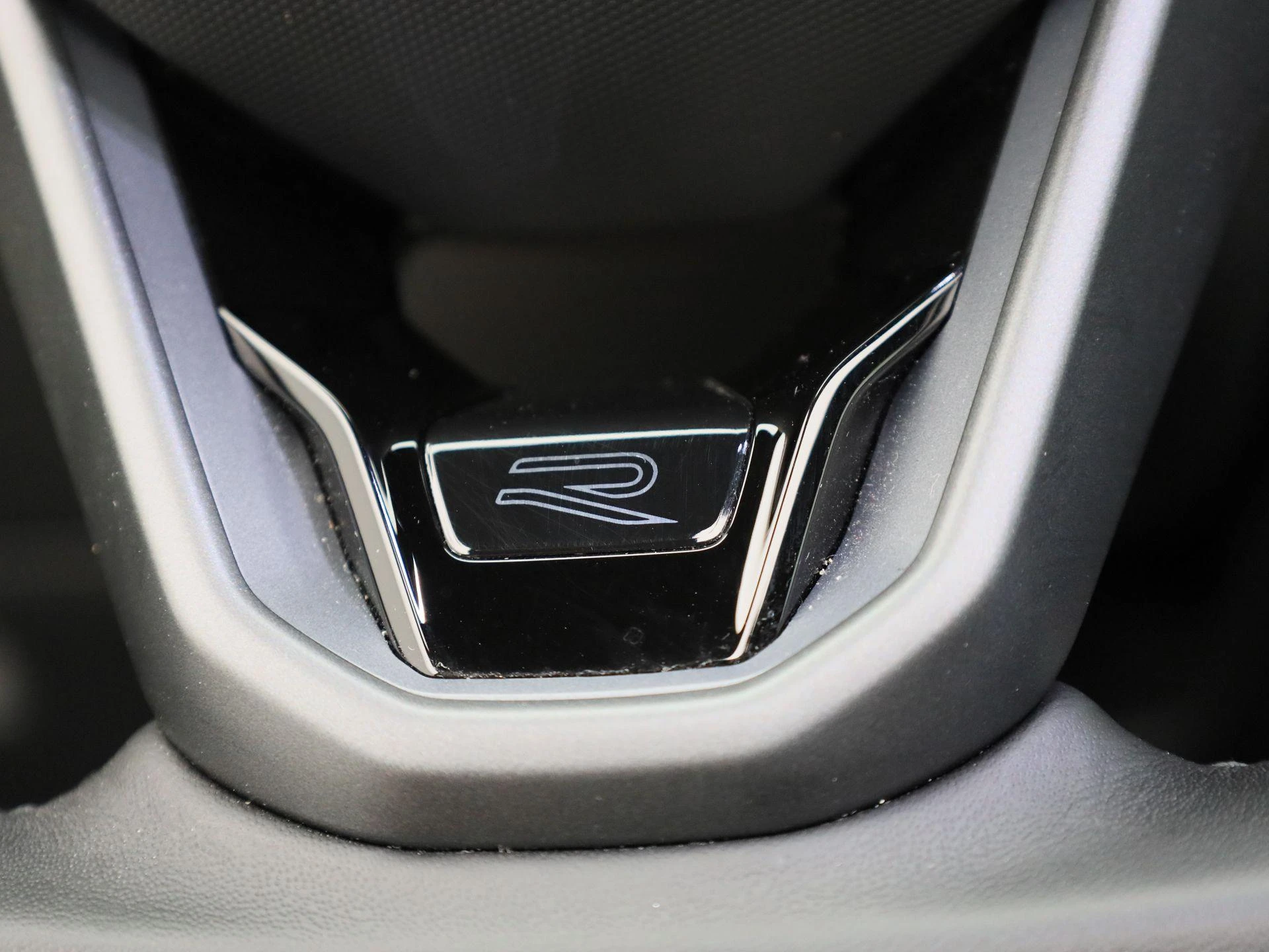 Volkswagen Tayron 1.5 eHybrid R-Line Edition 204 PK|